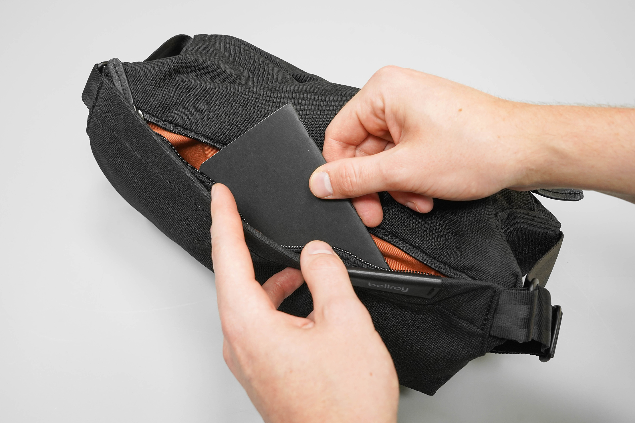 Bellroy Sling Front Pocket