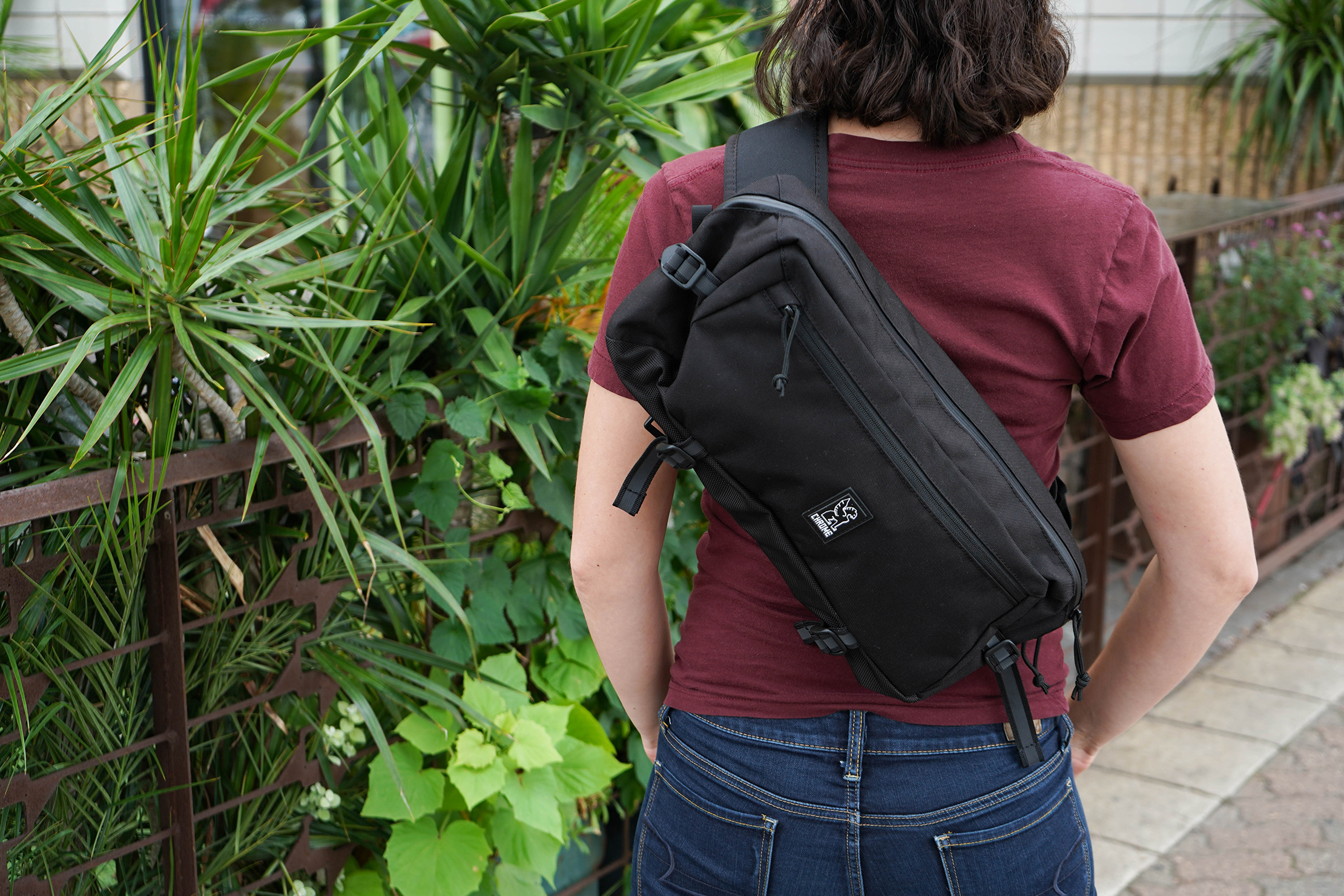 Sling on sale messenger bag