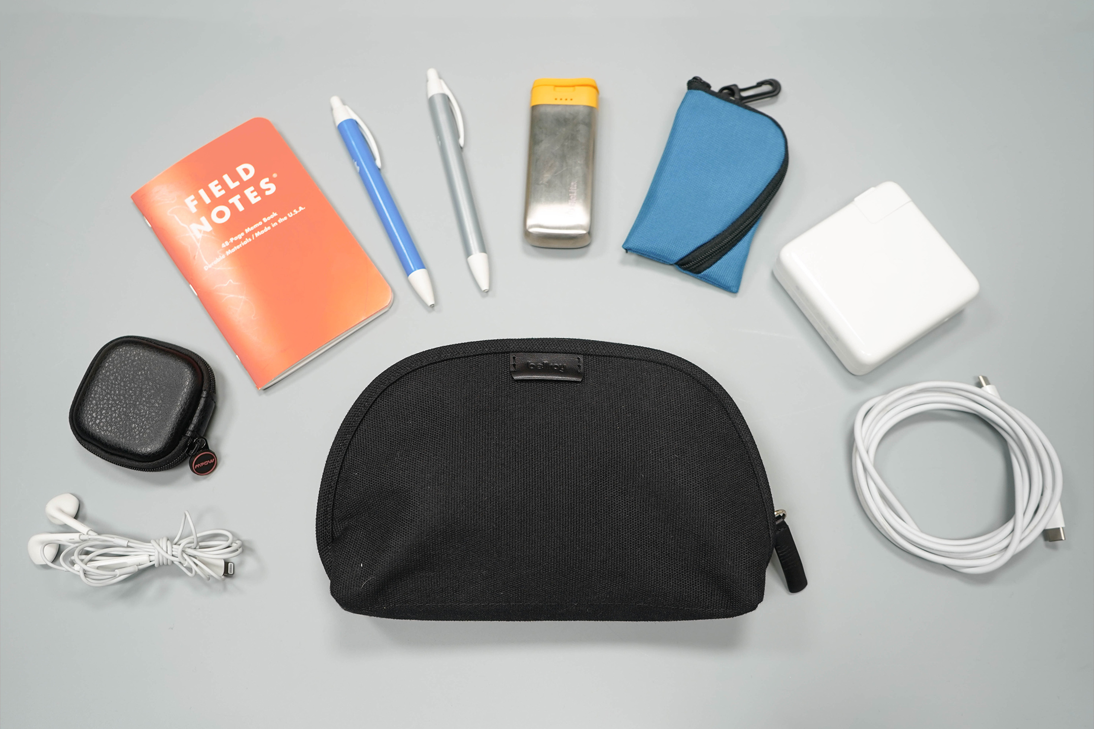 Bellroy Classic Pouch (EDC Zipper Travel Pouch, Water-Resistant Woven  Fabric, Holds Pencils, Pens, Tech & Personal Items, Internal Mesh Pockets)  