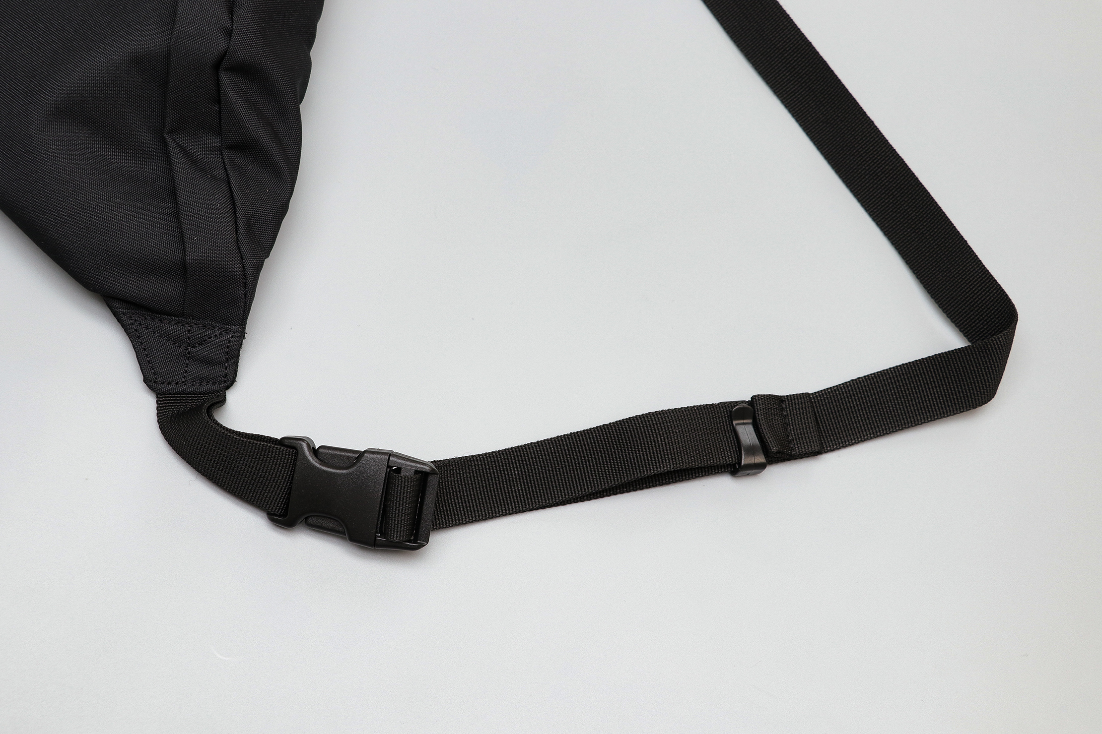 CabinZero Hip Pack 2L Strap