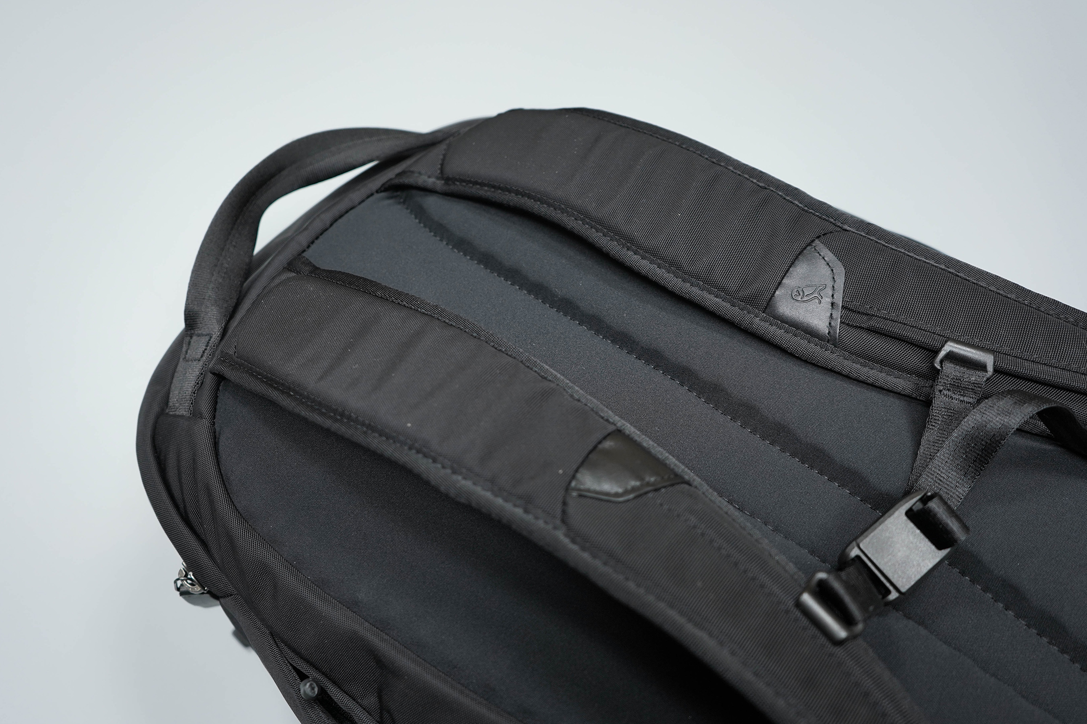 Bellroy Transit Backpack Shoulder Straps