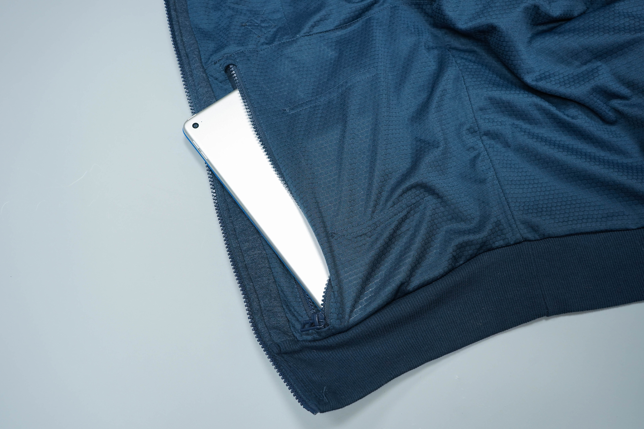 BauBax Sweatshirt 2.0 Tablet Pocket