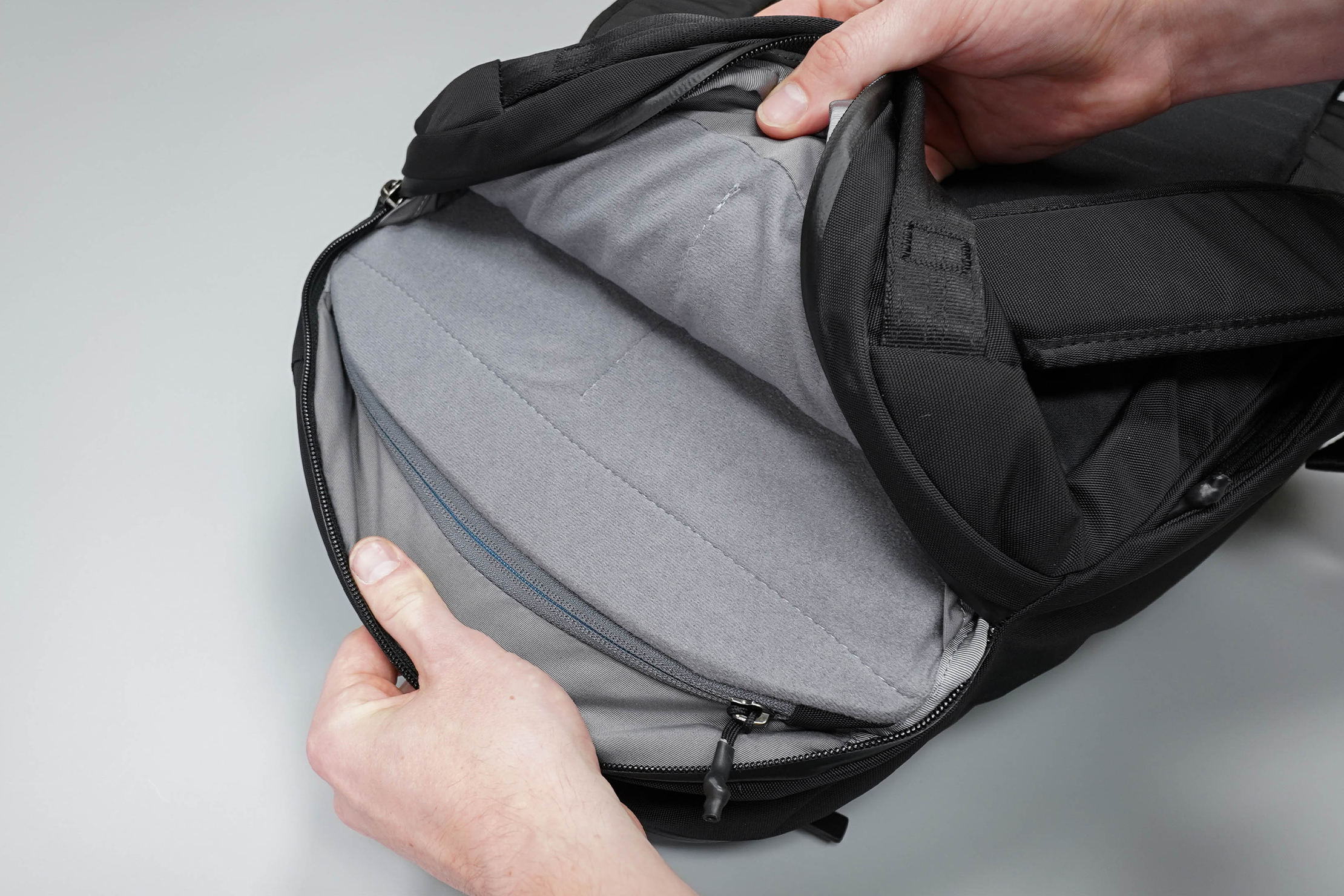 Bellroy Transit Backpack Laptop Compartment