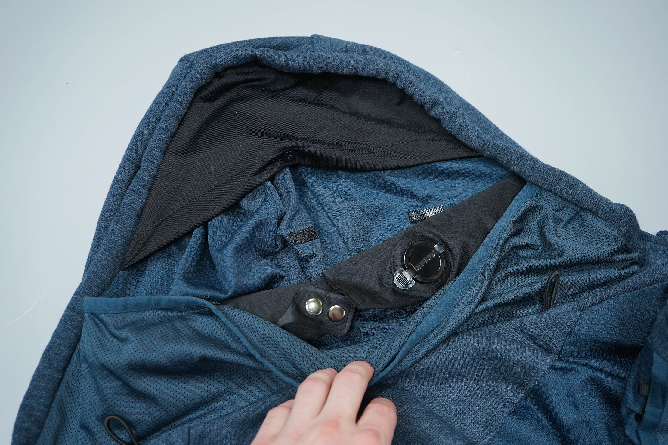 BauBax Sweatshirt 2.0 Review Pack Hacker