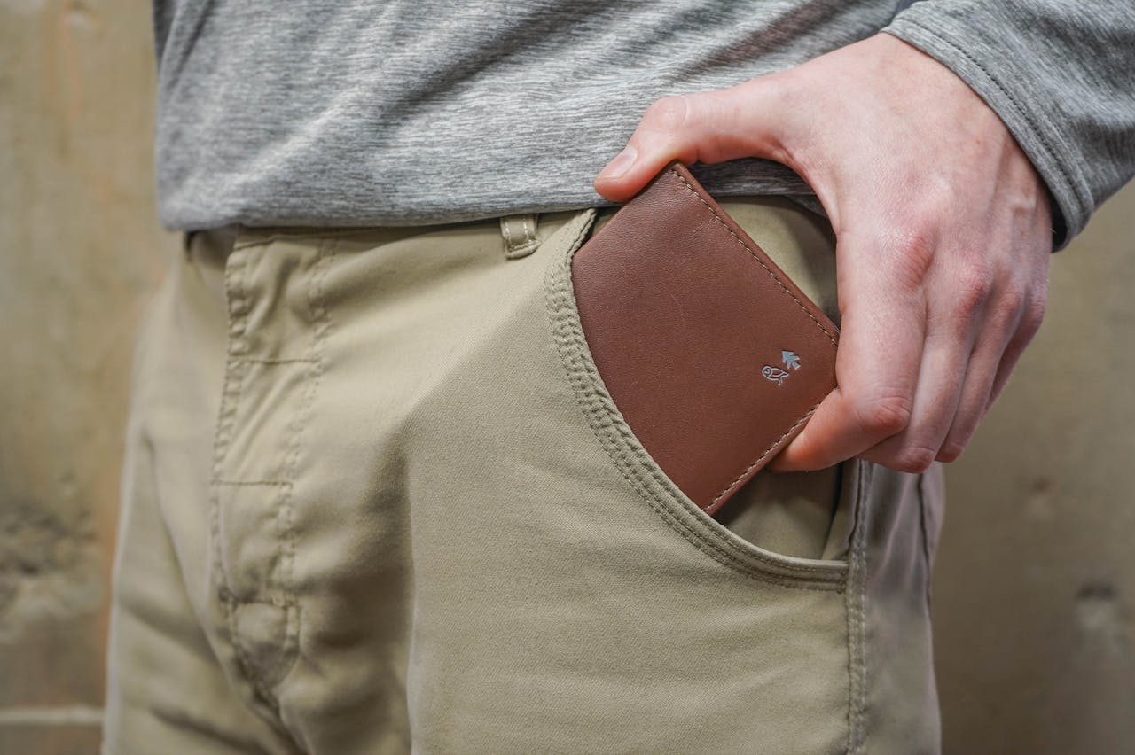 Bellroy Hide & Seek RFIDHuckberry Exclusive Review Pack Hacker