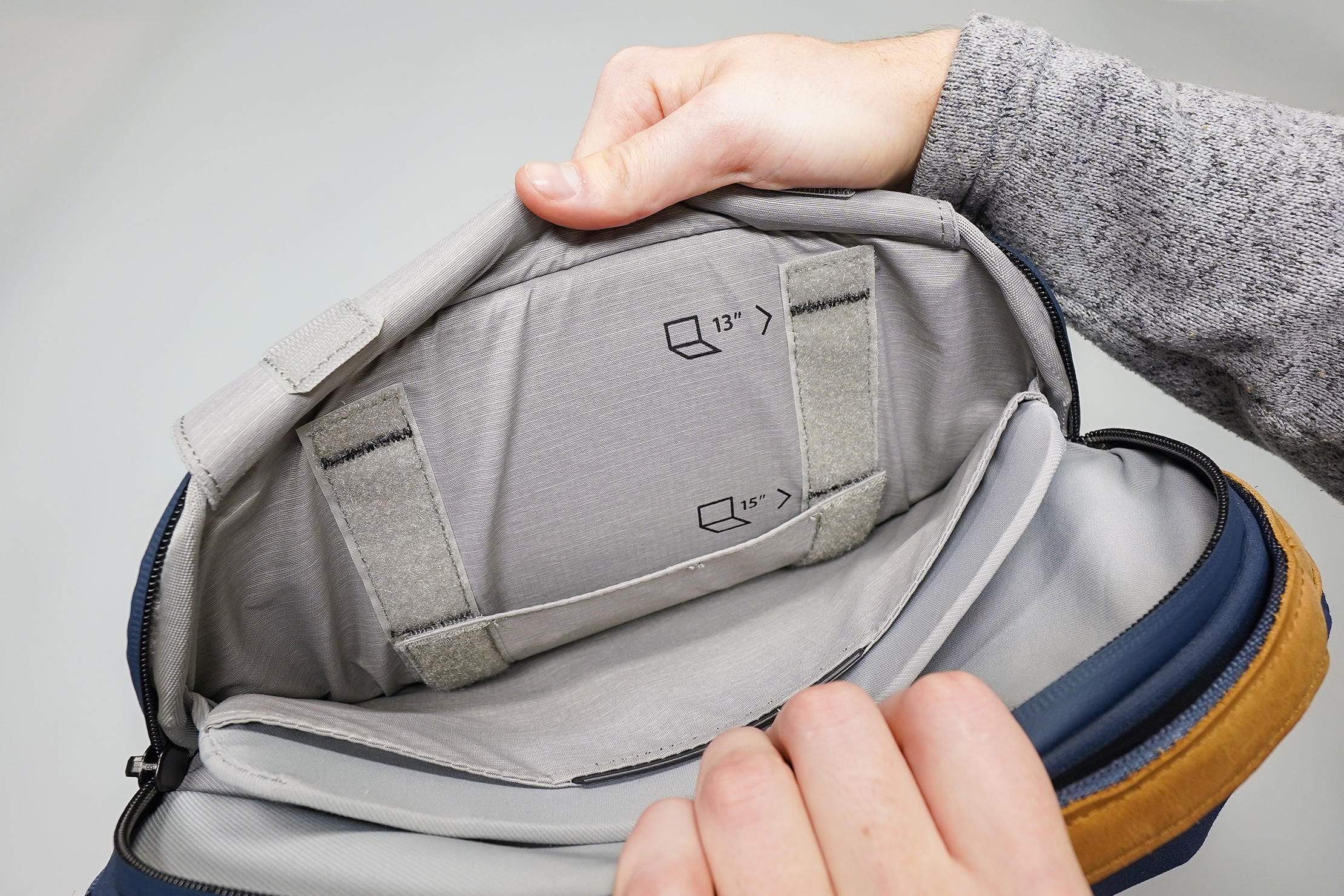 Peak Design Everyday Backpack 30L (V2) Laptop Sleeve Height Adjustment