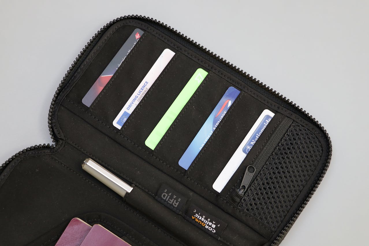 Aer Travel Zip Wallet Review Pack Hacker