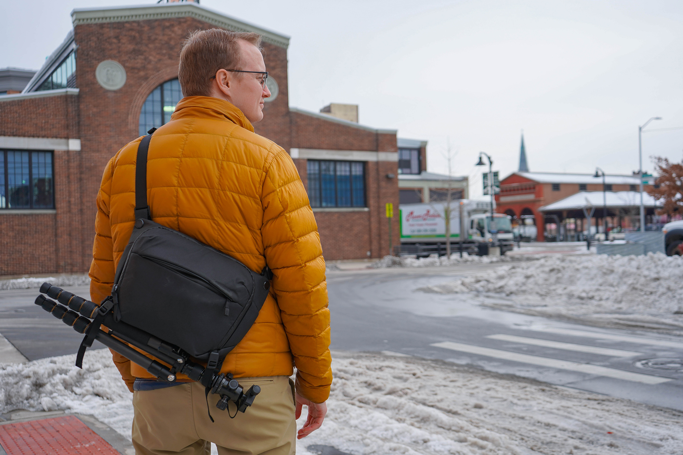 Gear Review: Peak Design Everyday Sling Camera Bag - Trail to Peak