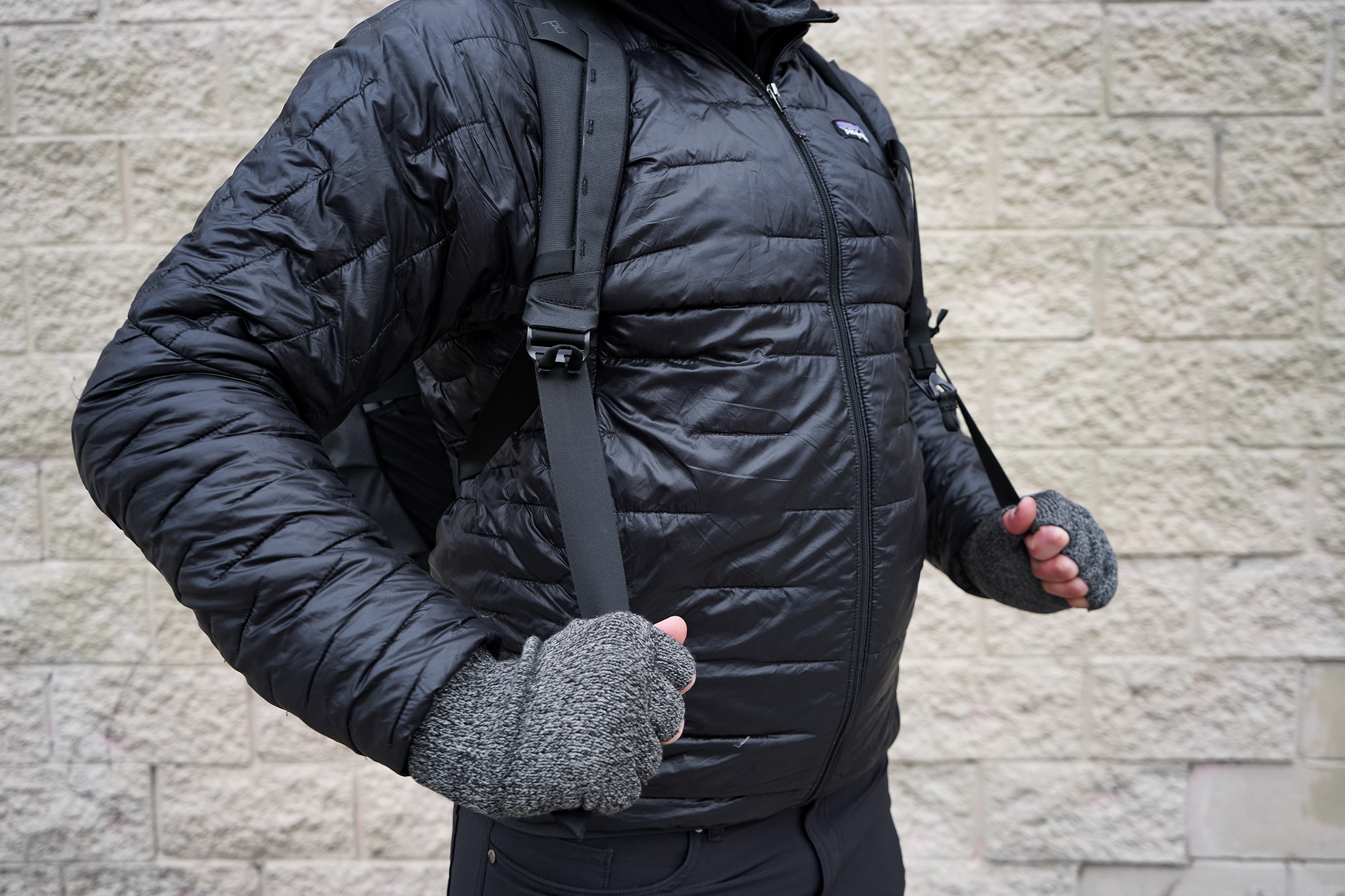 Peak Design Everyday Backpack Zip 20L Shoulder Strap Adjustment