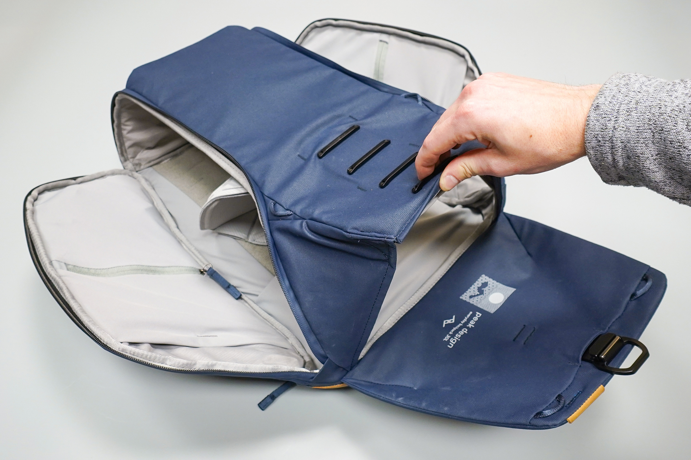 Peak Design Everyday Backpack 30L (V2) Fully Open