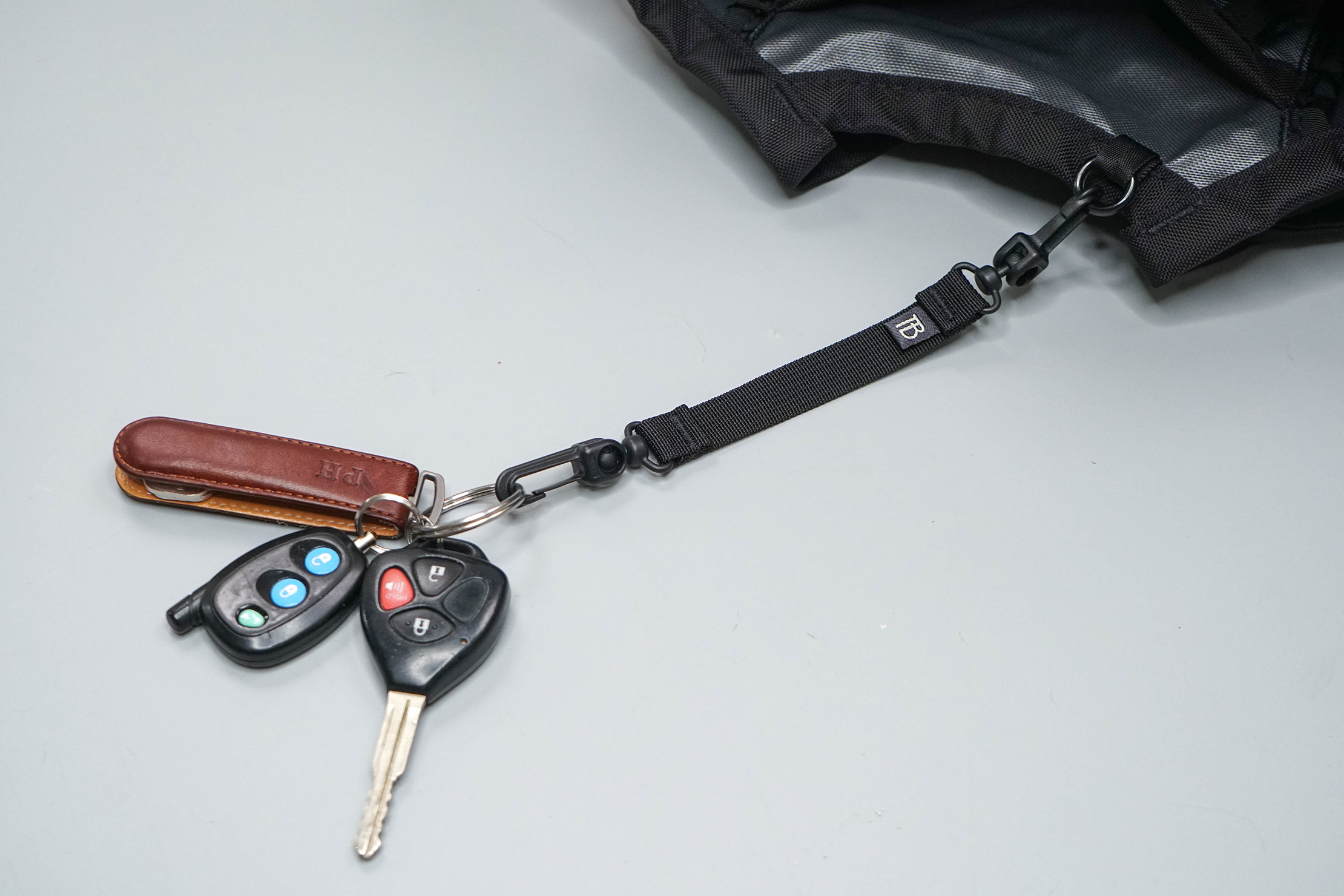 Tom Bihn Pick-Up Truck Key Strap