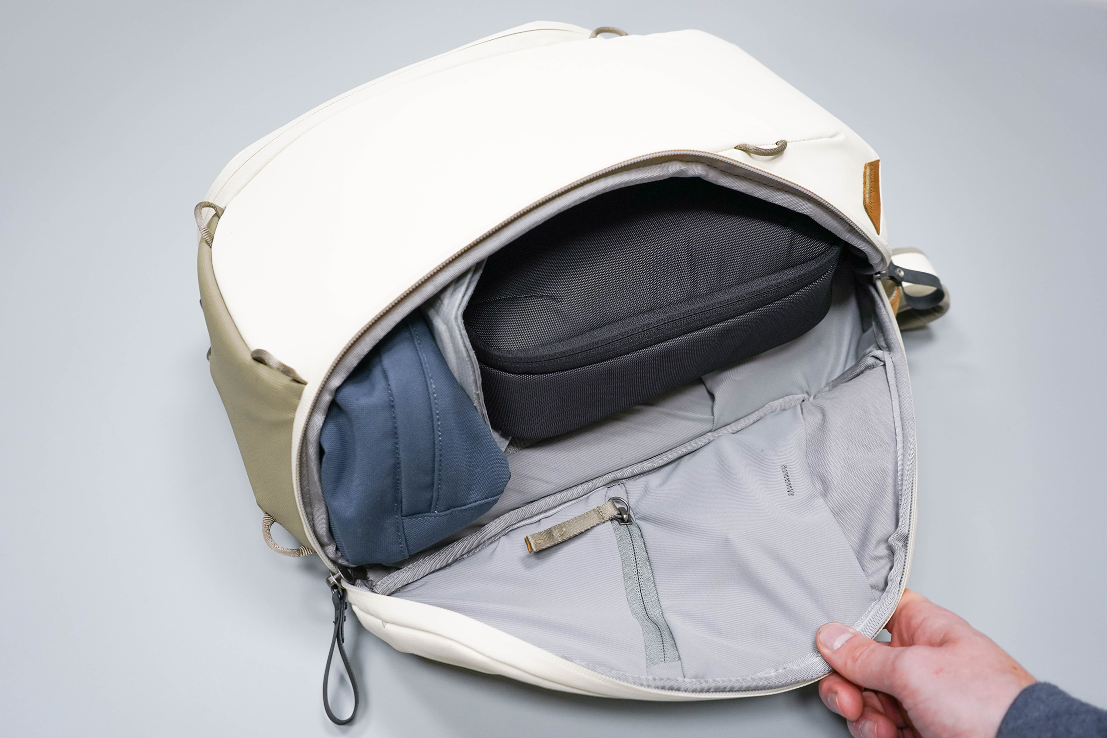 Peak Design Everyday Backpack Zip 15L (V2) Packed