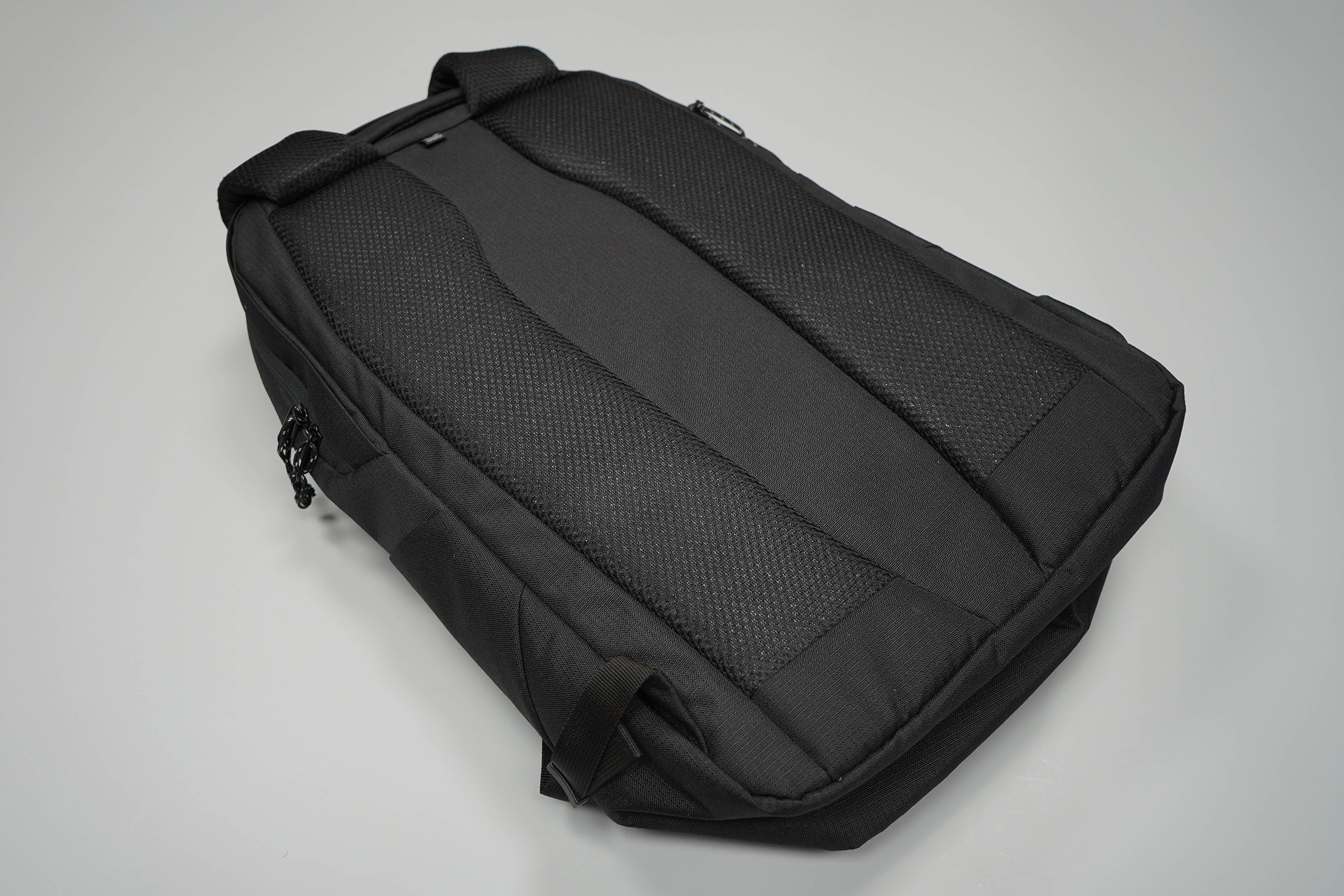 Ogio Shadow Flux 420 Backpack Back Panel