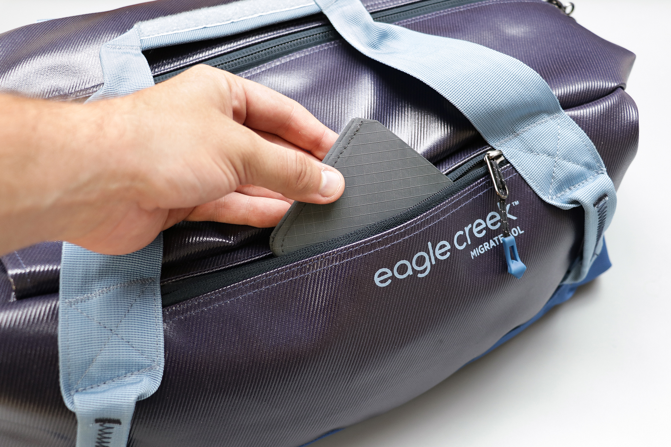 Eagle Creek Migrate Duffel 40L Front Pocket