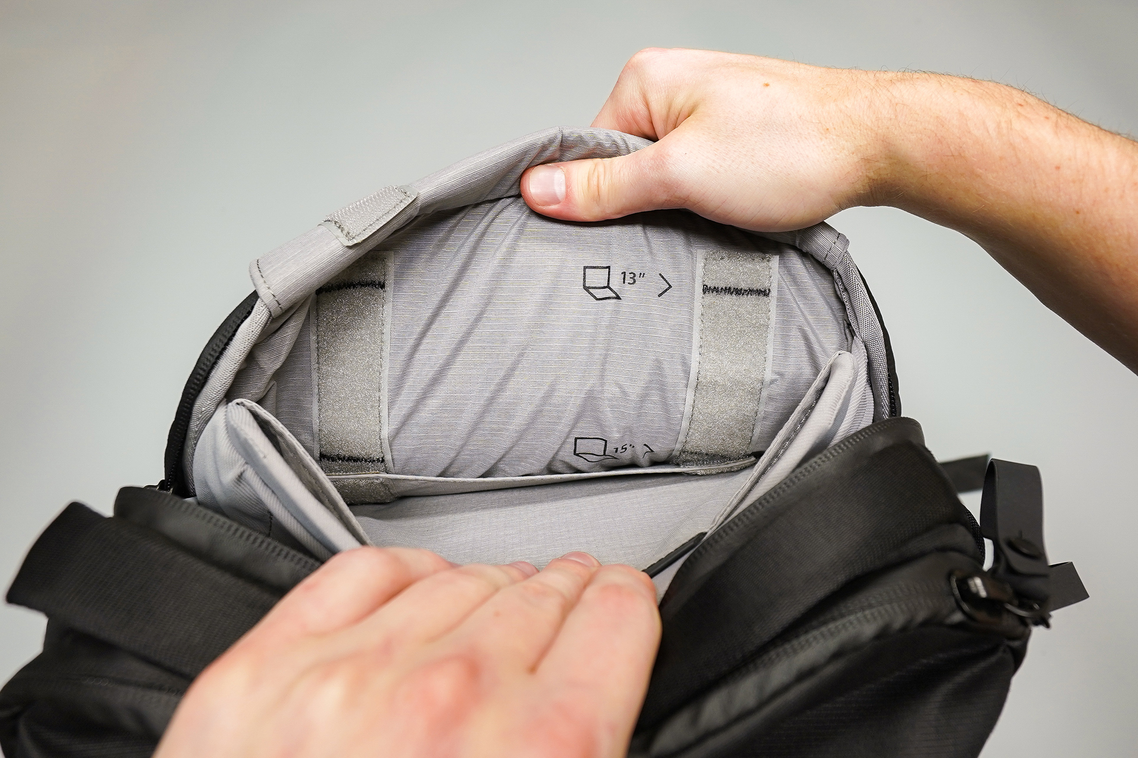 Peak Design Everyday Backpack Zip 20L Adjustable Laptop Sleeve