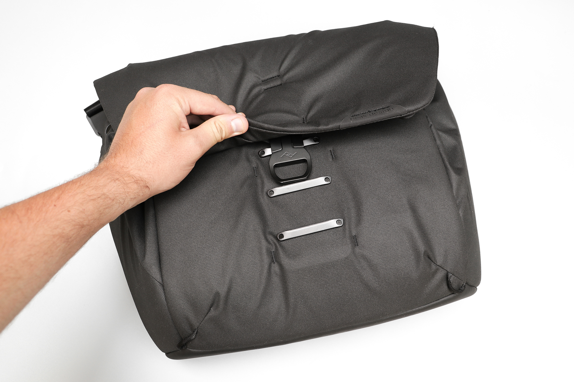 Peak Design Everyday Messenger 13L V2 MagLatch