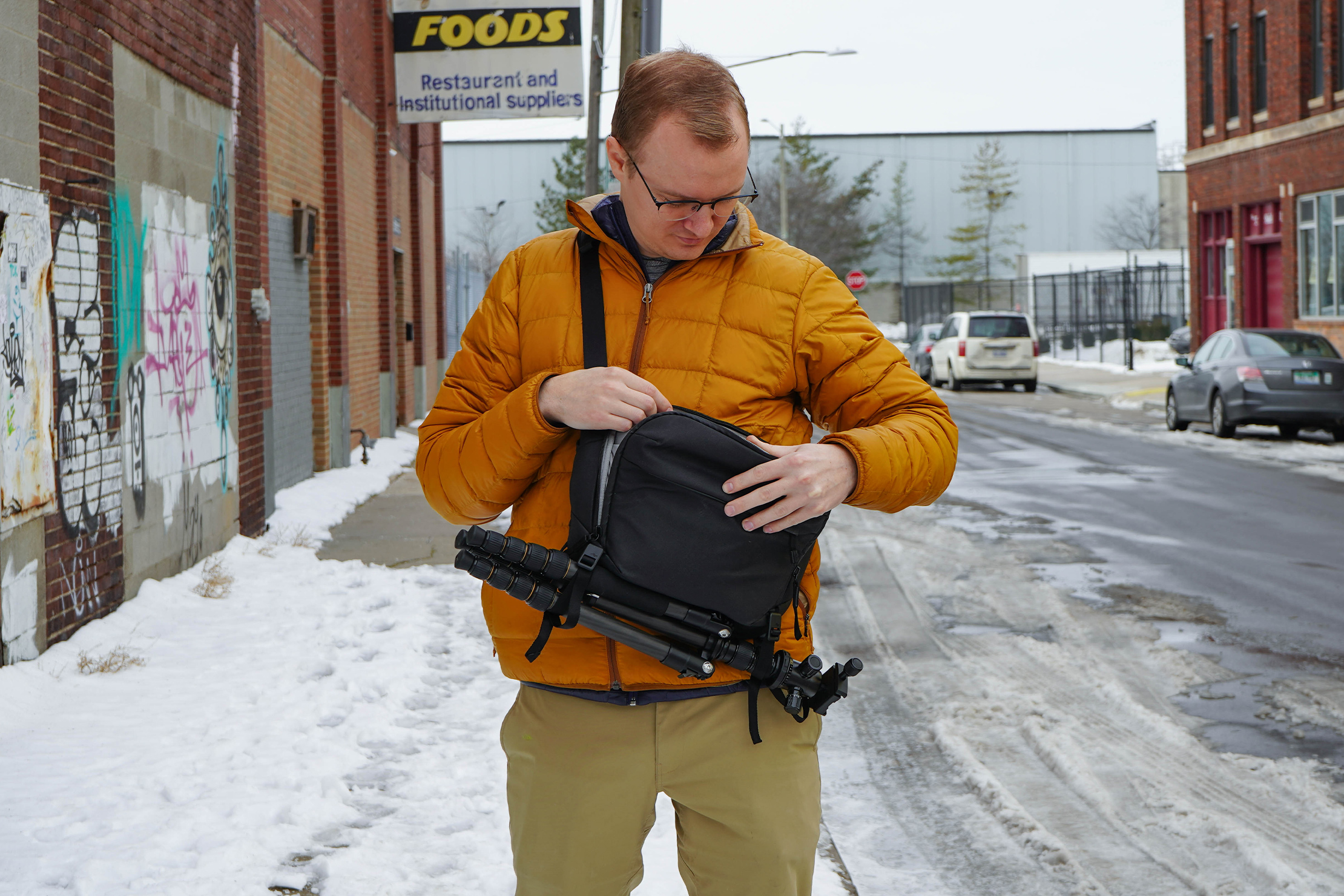 Peak Design Everyday Sling 3L V2 Review (Awesome or Overrated