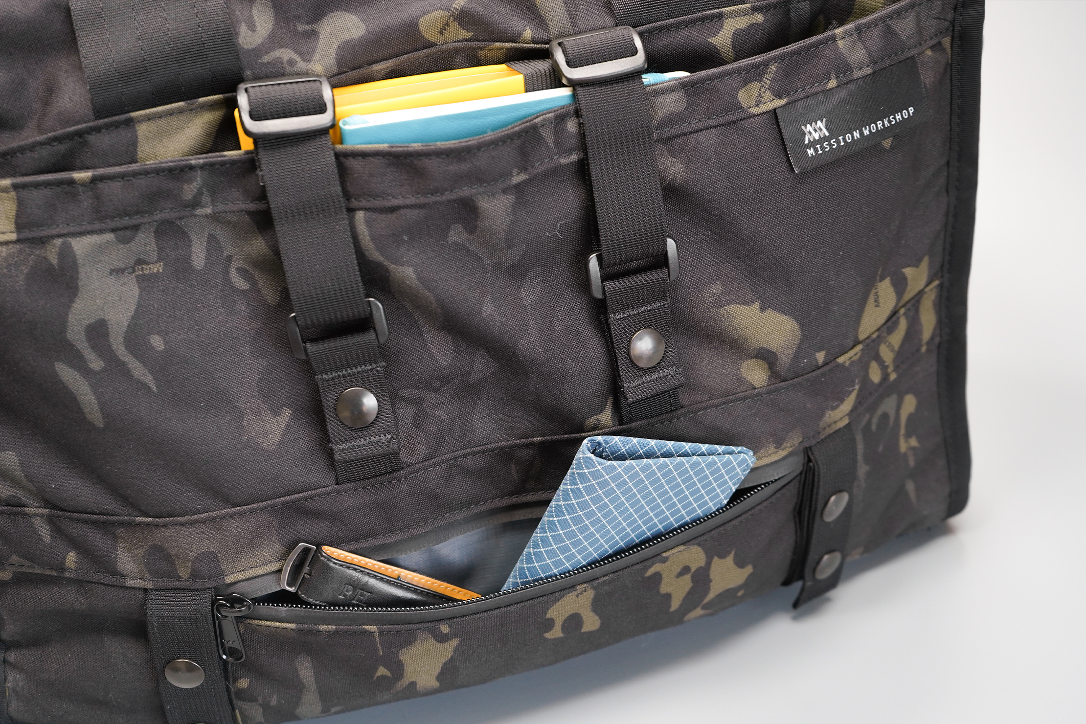 Mission Workshop Transit Duffle Front Pockets