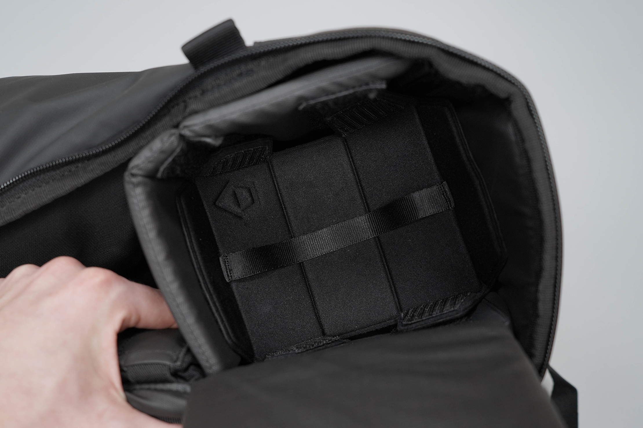 WANDRD DUO Daypack Review Pack Hacker