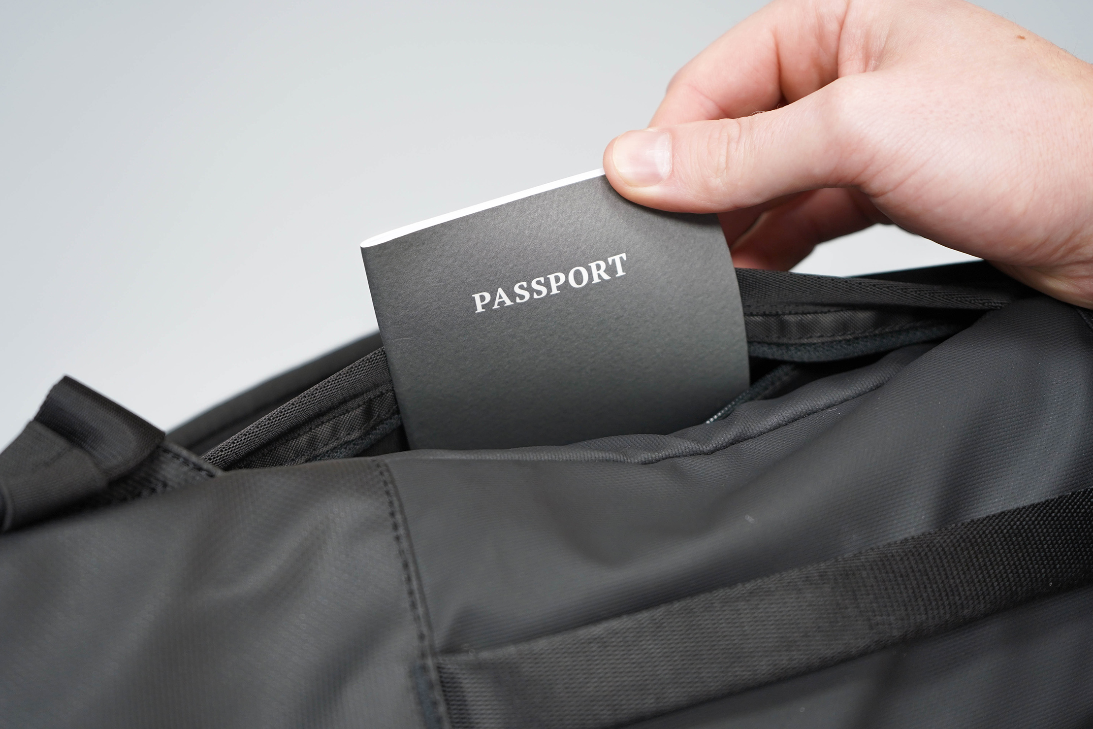 WANDRD DUO Daypack Hidden Passport Pocket