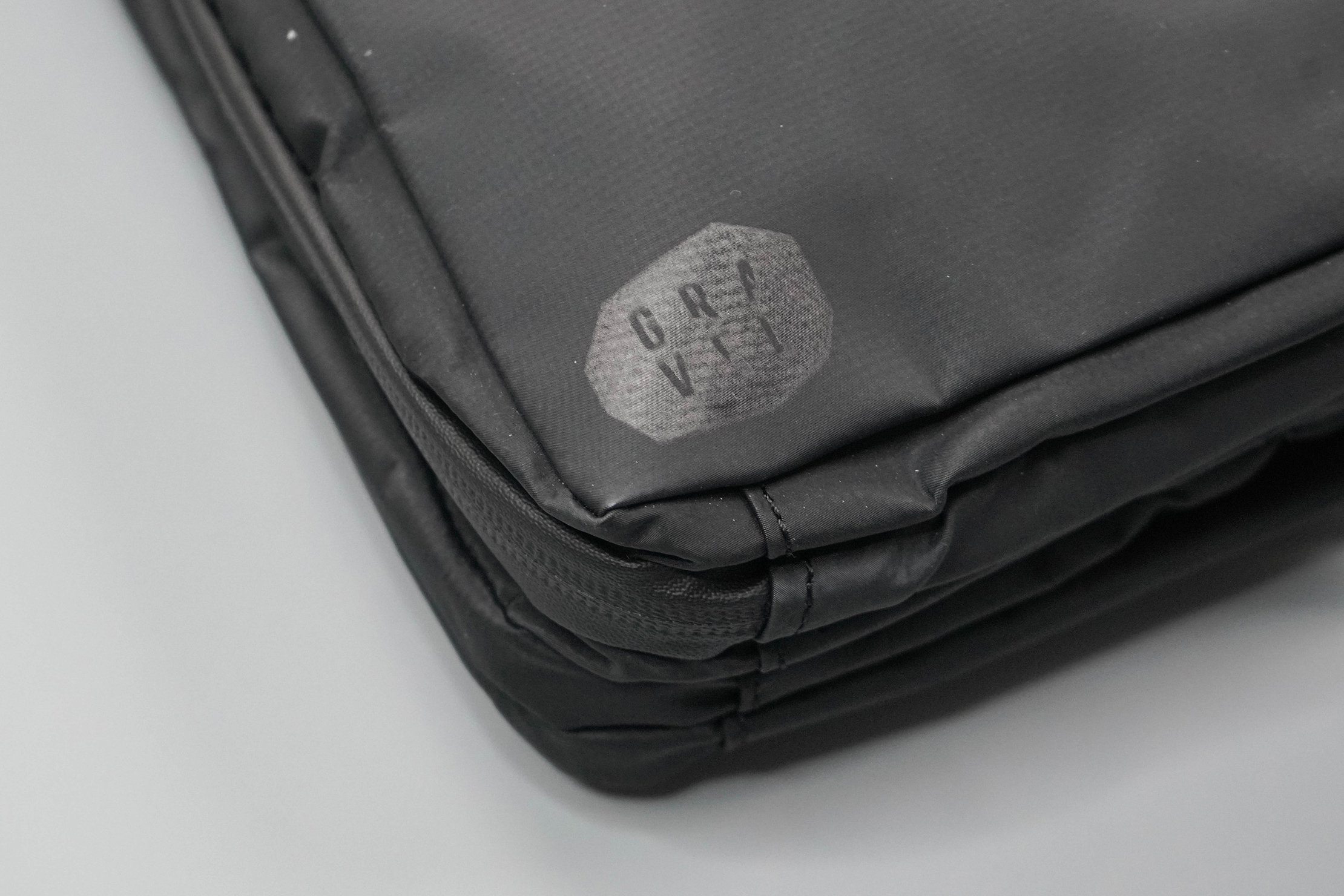 Explorer Mini Toiletry Bag | Gravel