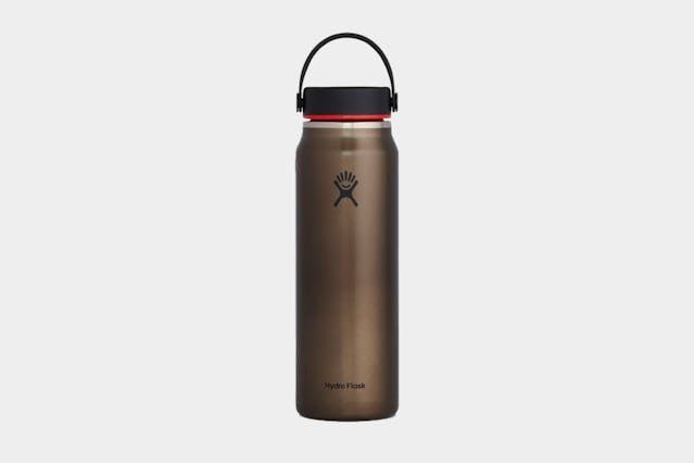 Hydro Flask 32 oz Lightweight Trail Series Water Bottle | Pack Hacker