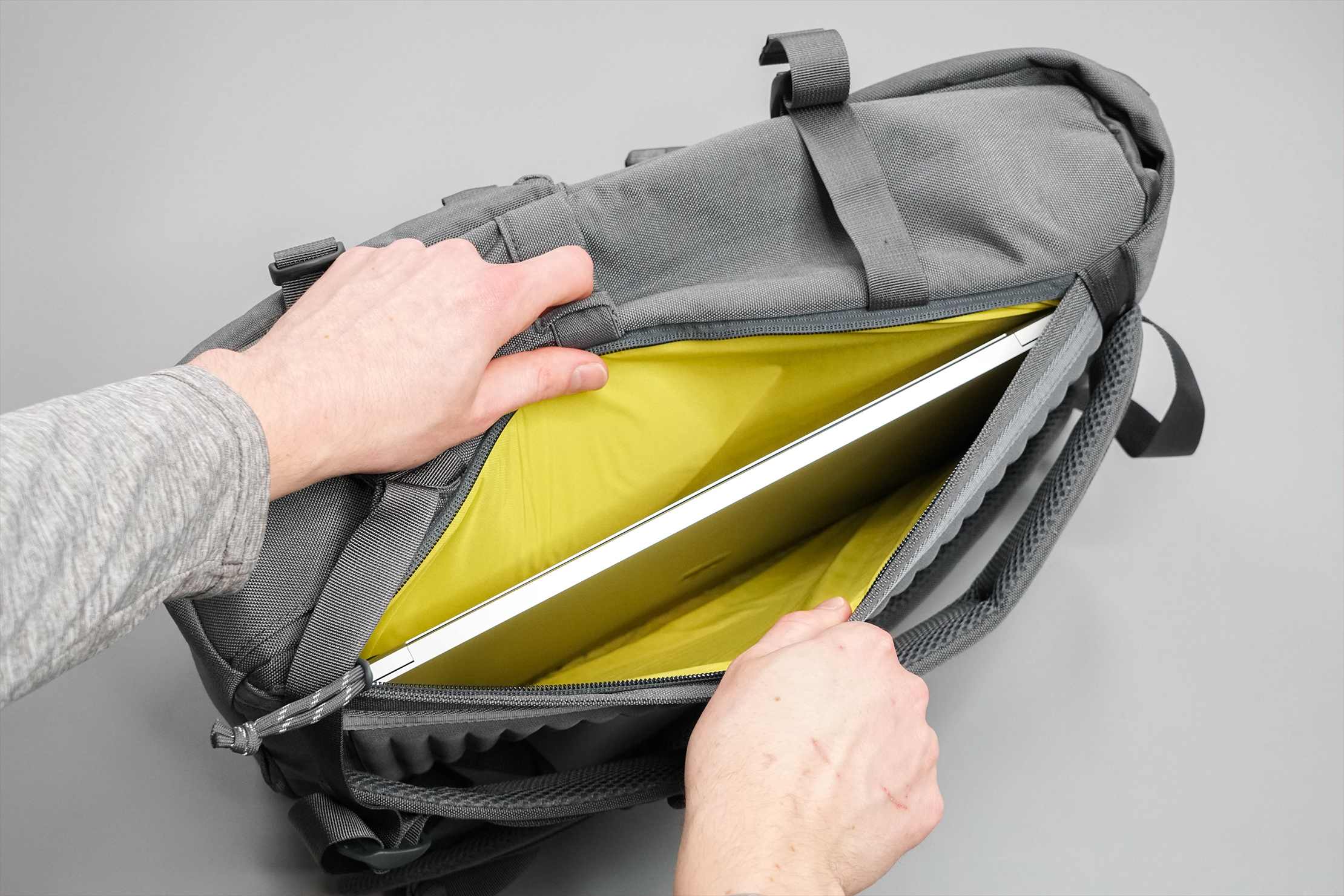 Best Laptop Bag For You: How To Pick In 2023