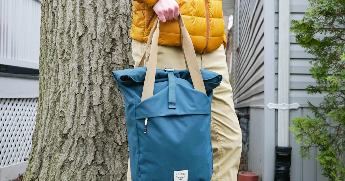 bag for travel men Graham Weekender Bag - 6 Whiskey Bottle Carrier