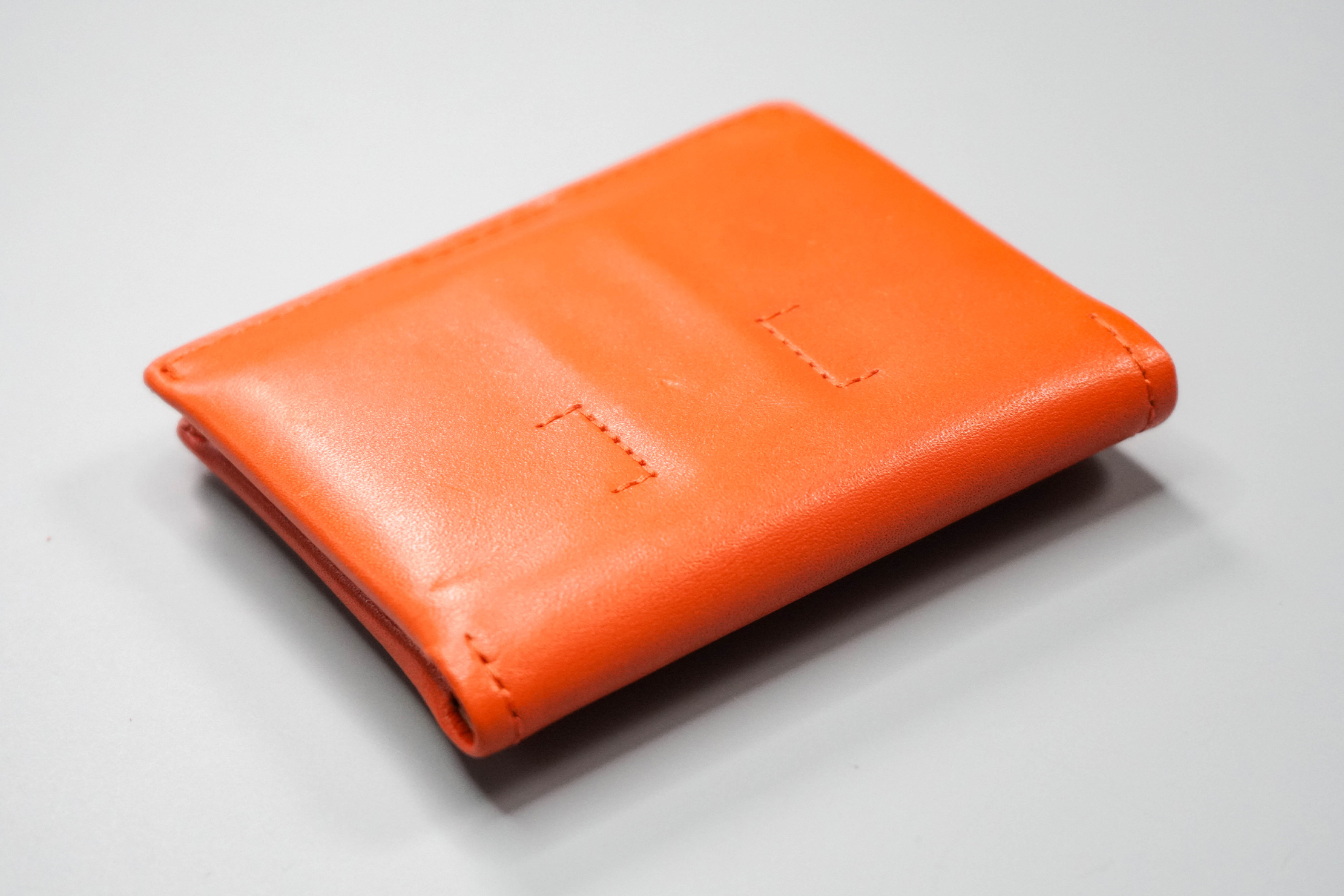 Bellroy Slim Sleeve Stitching