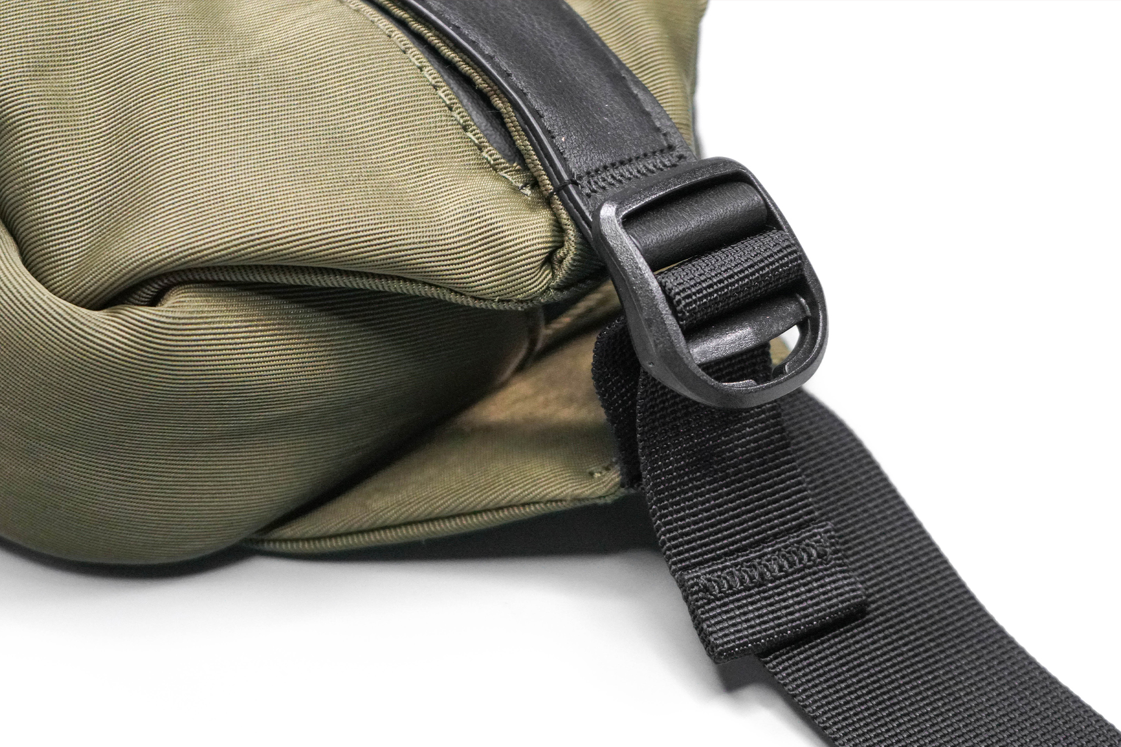 Moment Fanny Sling Strap Attachment