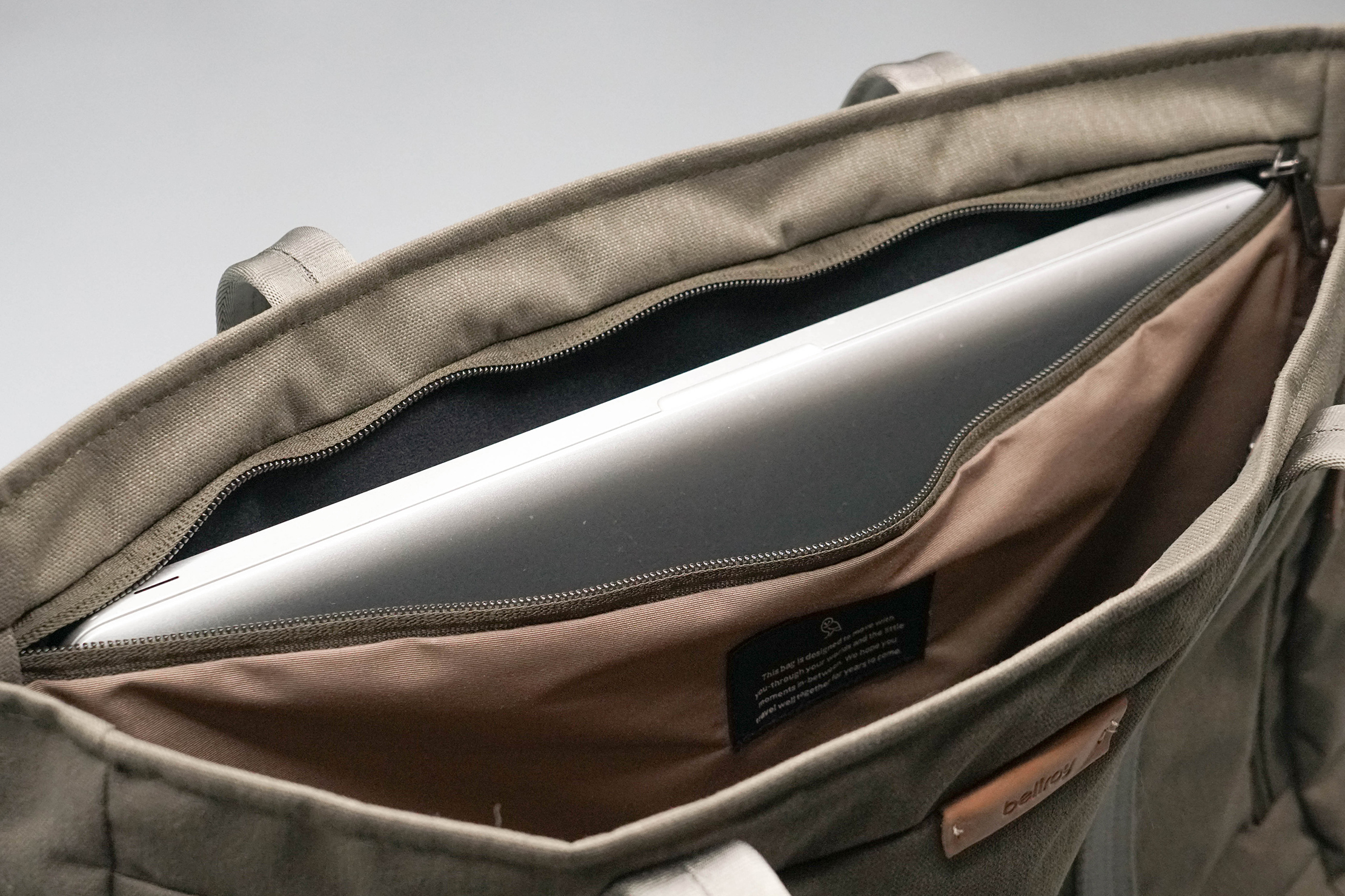 Bellroy Classic Tote Laptop Pocket