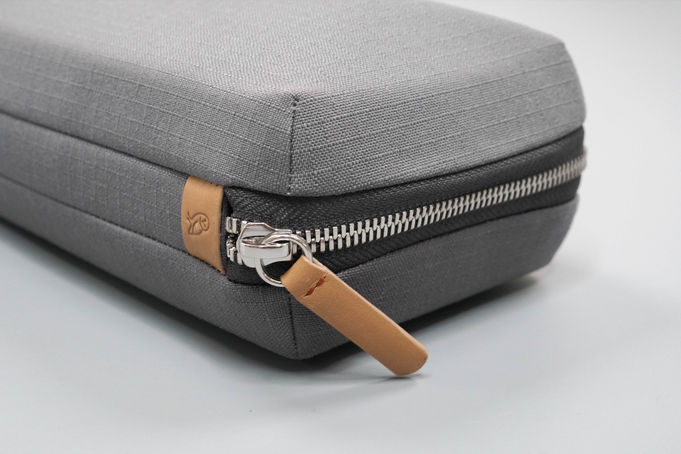 Bellroy Tech Kit Zipper