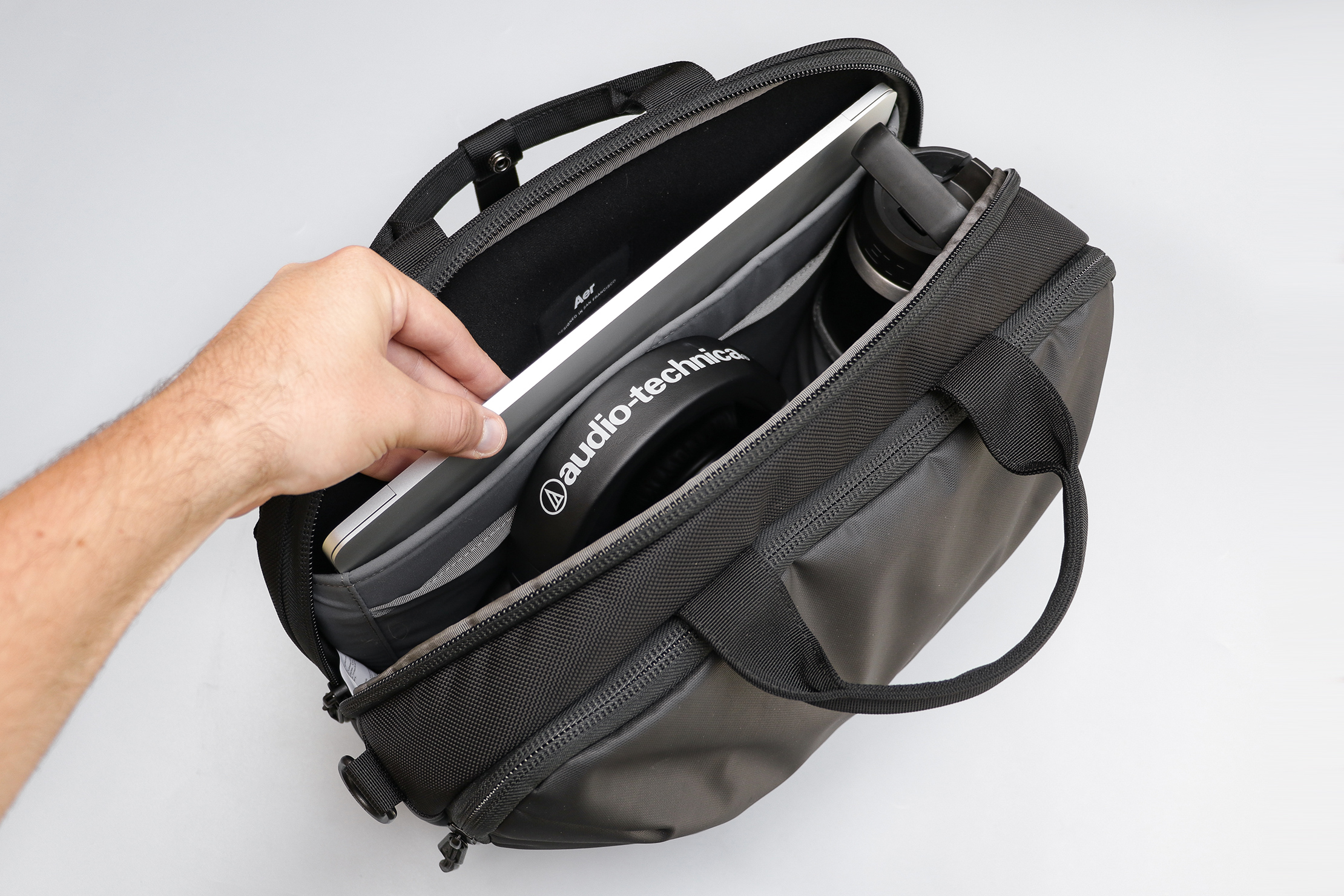 Aer Commuter Brief 2 Main Compartment