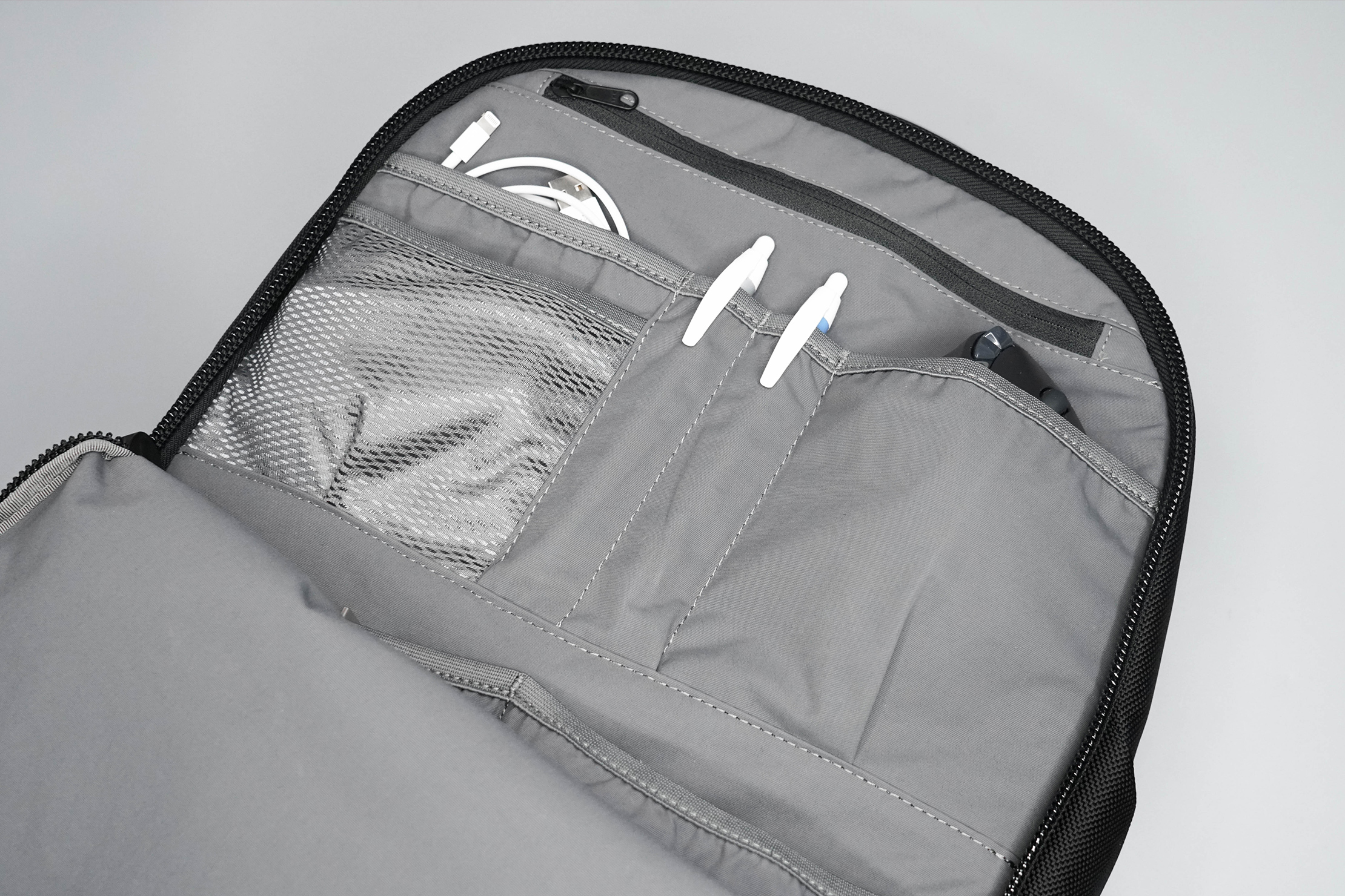 Aer Day Pack 2 Front Compartment Liner Pockets