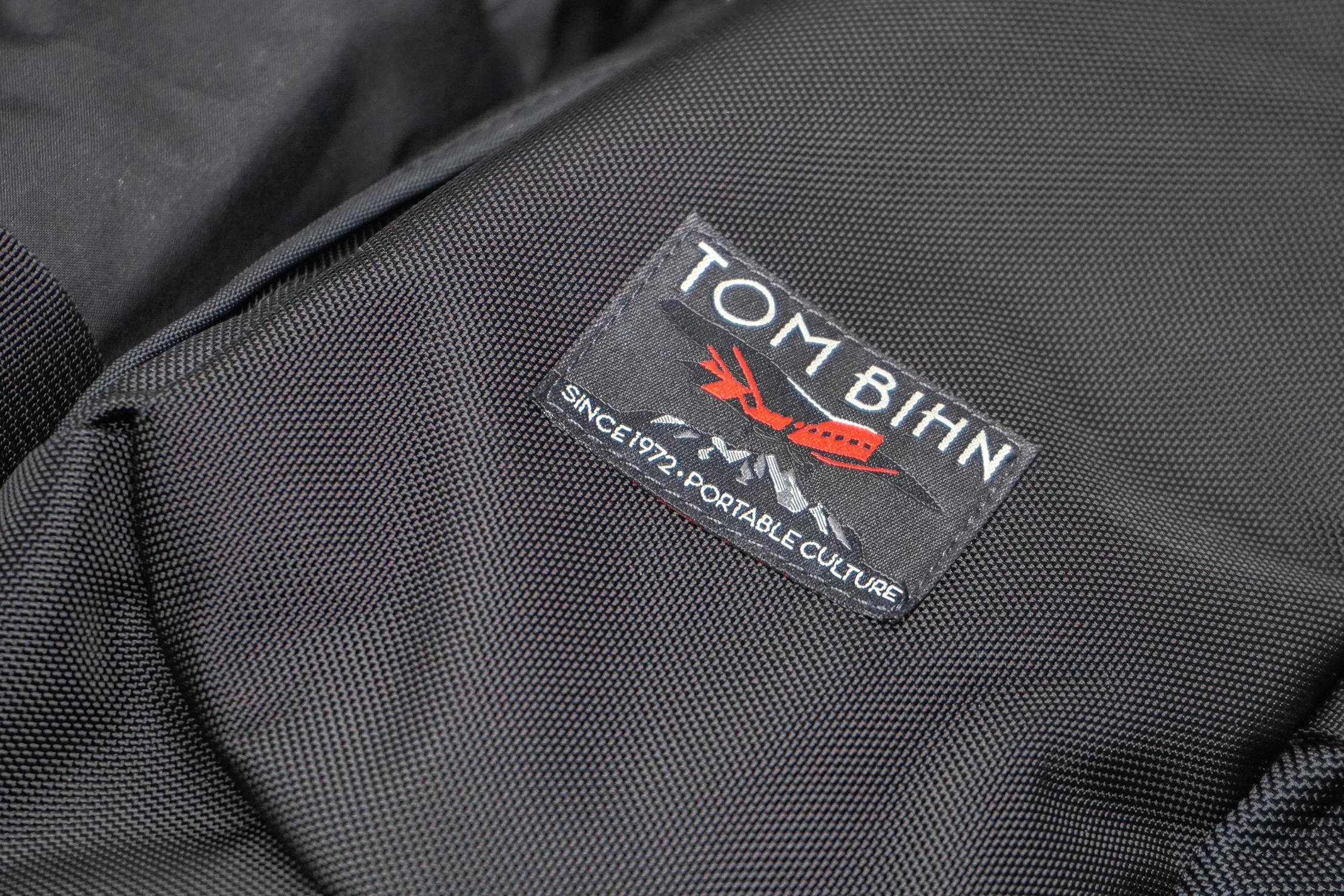 Tom Bihn Mozku Taška Materiál a Logo