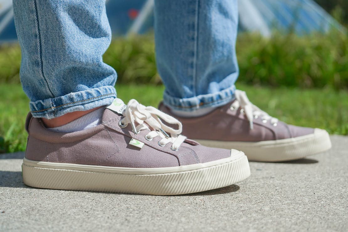 Cariuma OCA Low Shoes Review Pack Hacker