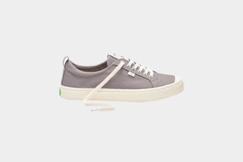 Cariuma OCA Low Shoes