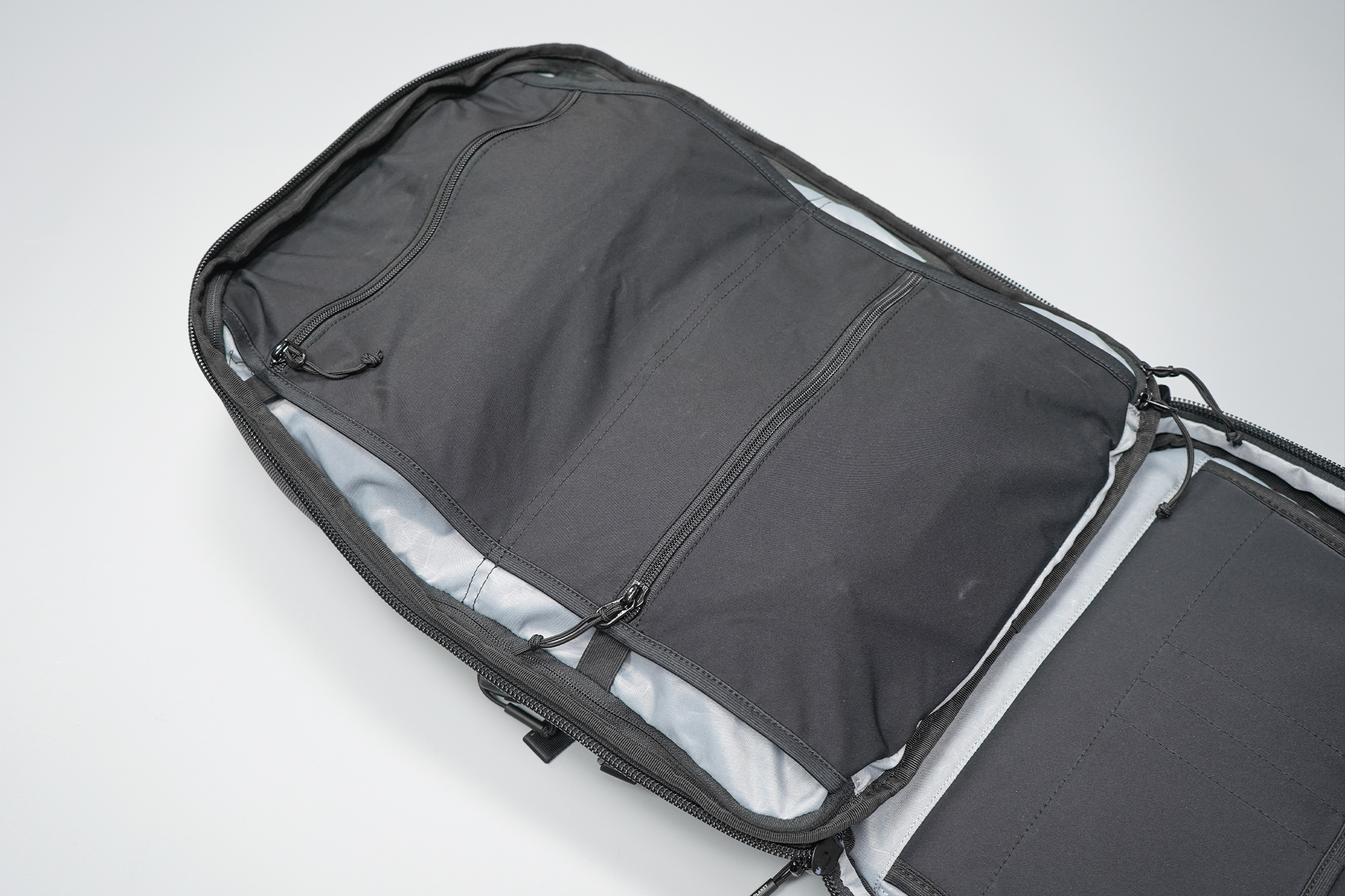 Heimplanet Travel Pack 34L V2 inside pockets