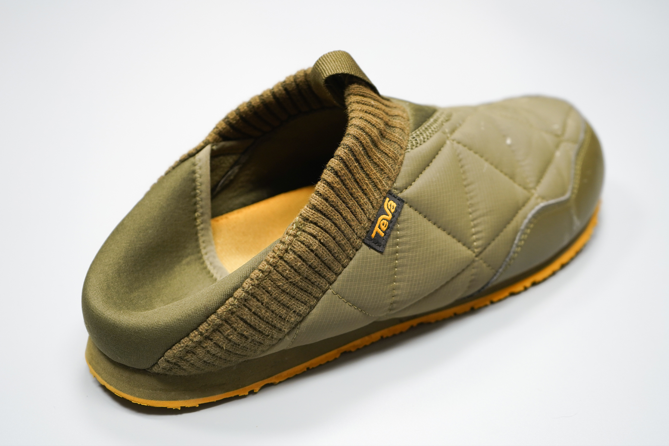 Teva ReEMBER Moc Slippers Review Pack Hacker | vlr.eng.br