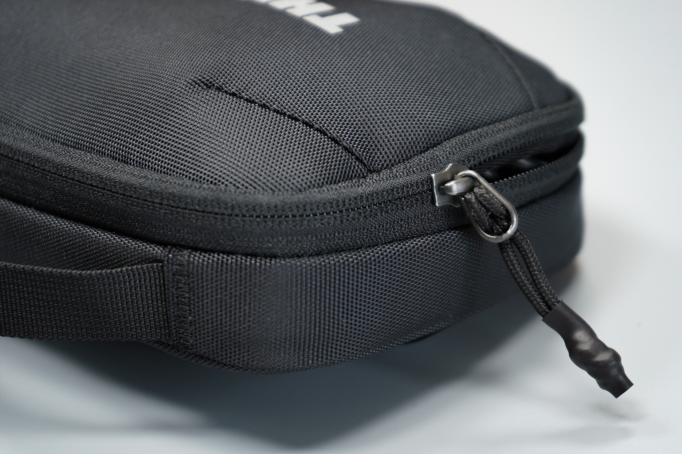 Thule Subterra PowerShuttle Estuche para Cables