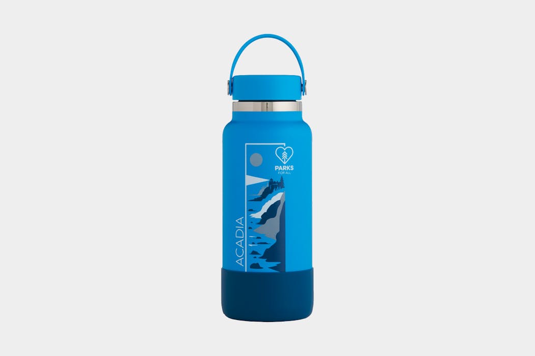Hydro Flask Acadia Wide-Mouth Vacuum 32 oz Water Bottle
