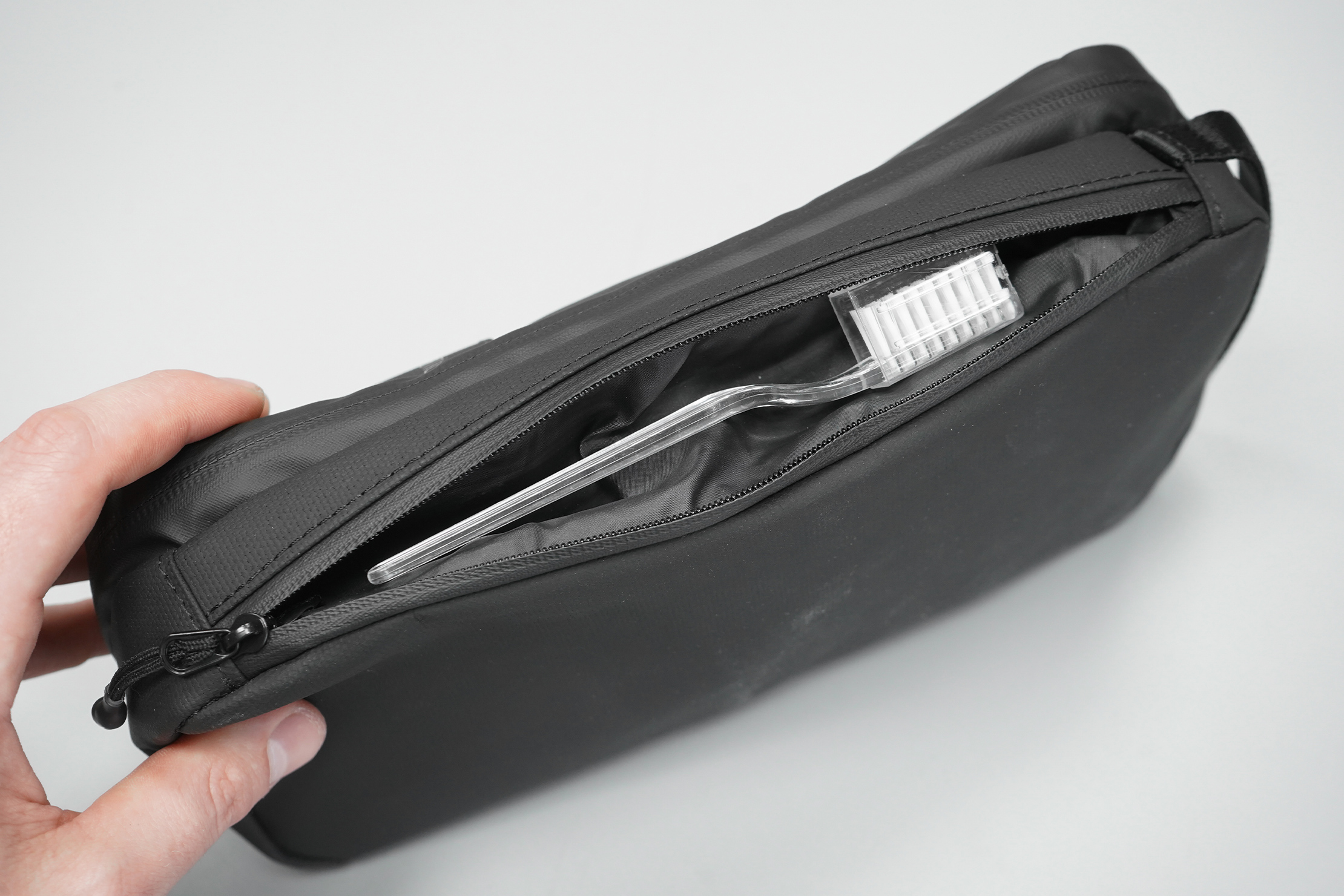 The Nomatic Toiletry Bag – NOMATIC