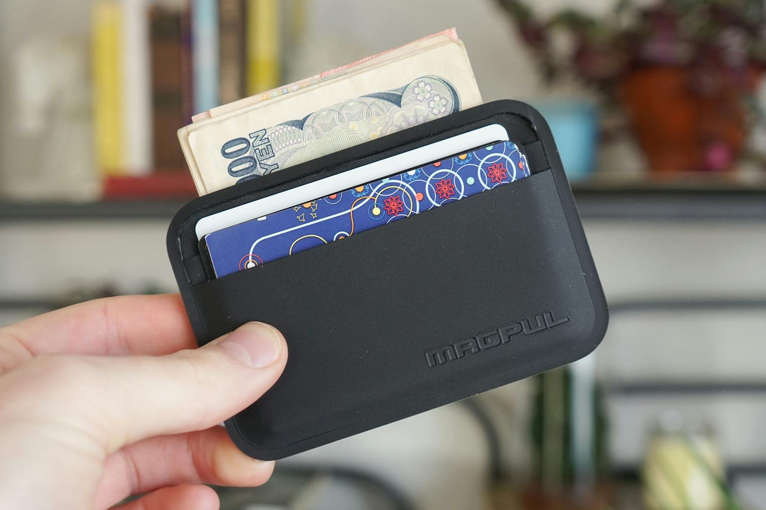Magpul DAKA Everyday Wallet Review Pack Hacker