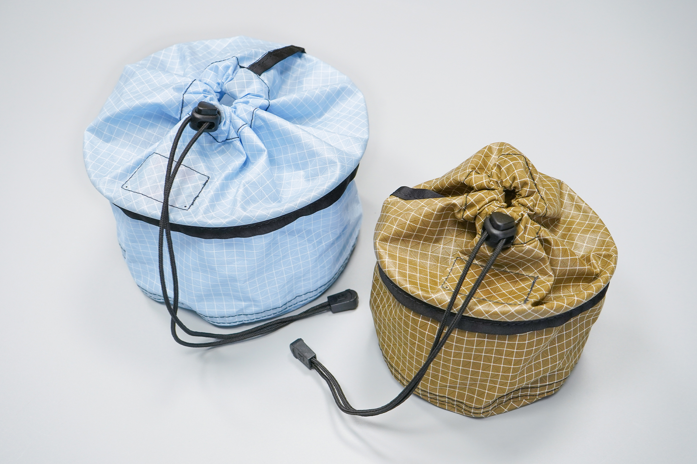 Tom Bihn Travel Tray | Top drawstring closure