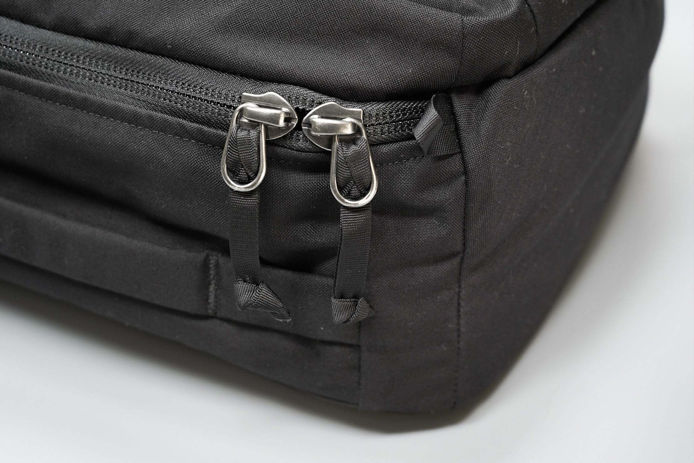 EVERGOODS CPL28 Zippers