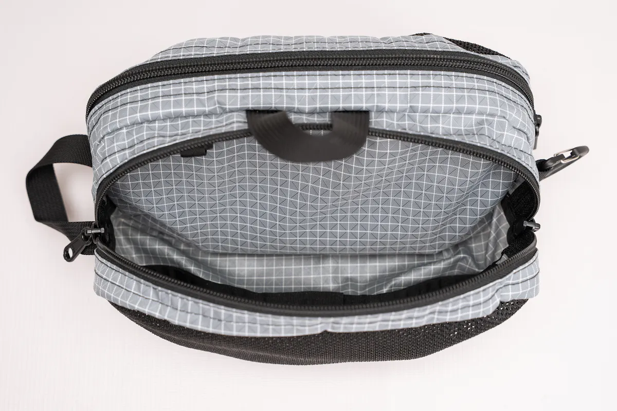 TOM BIHN Snake Charmer Empty