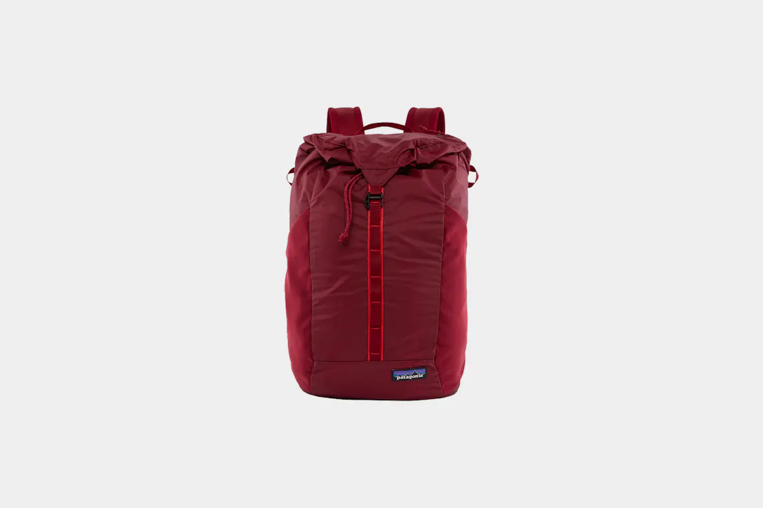 patagonia lightweight black hole 26l backpack red With a volume of 26 liters Whole Earth Provision Co. |