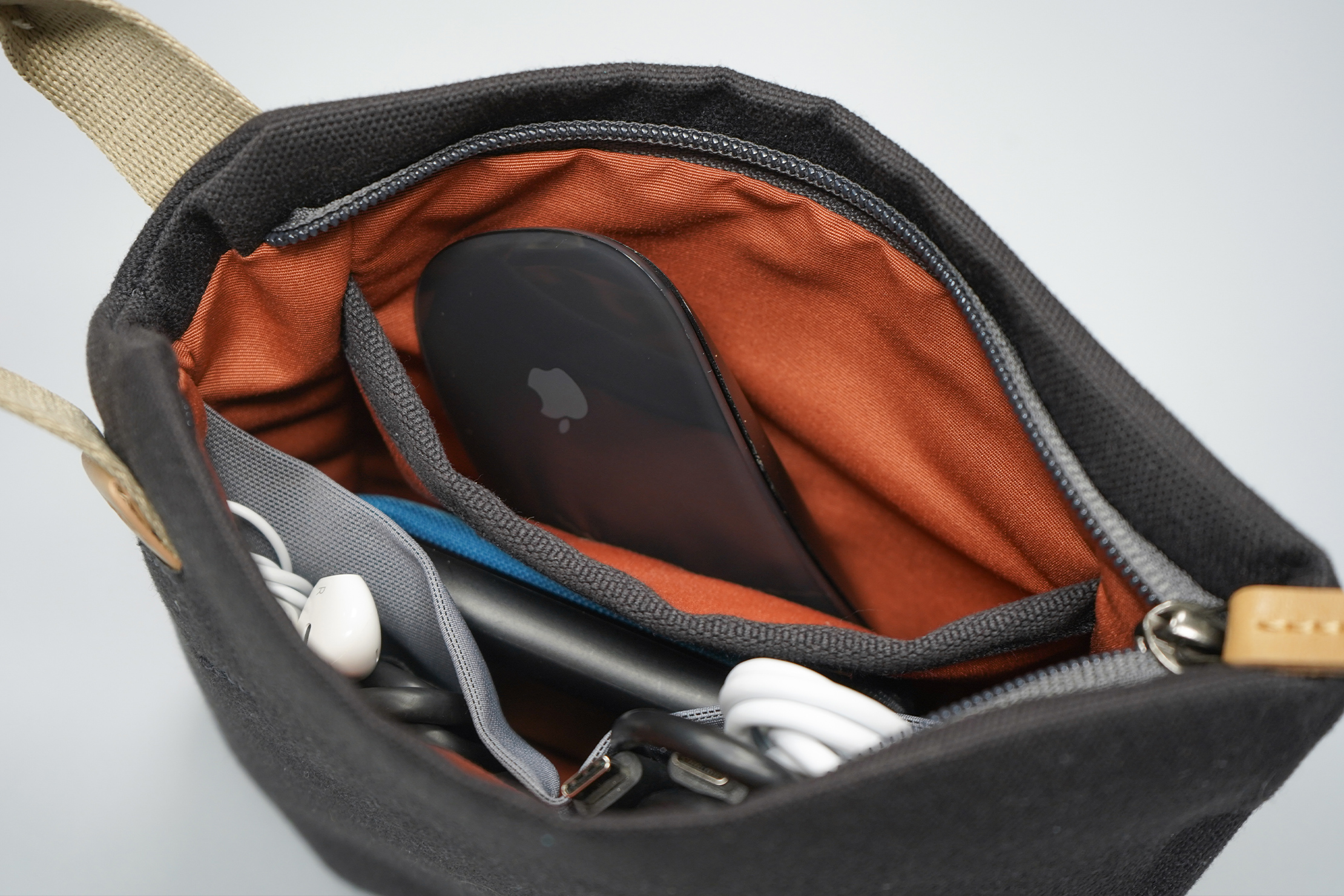 Bellroy Standing Pouch | Bigger mice can fit too, just so you know