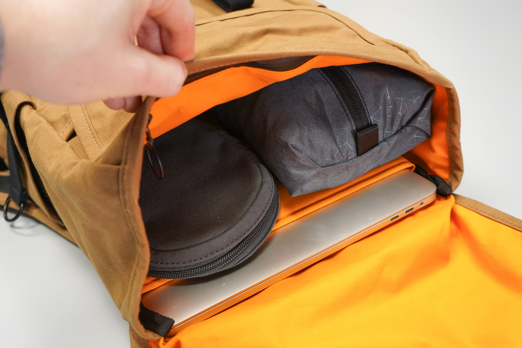 Trakke Bannoch | Bright orange fabric makes seeing inside all too easy and convenient