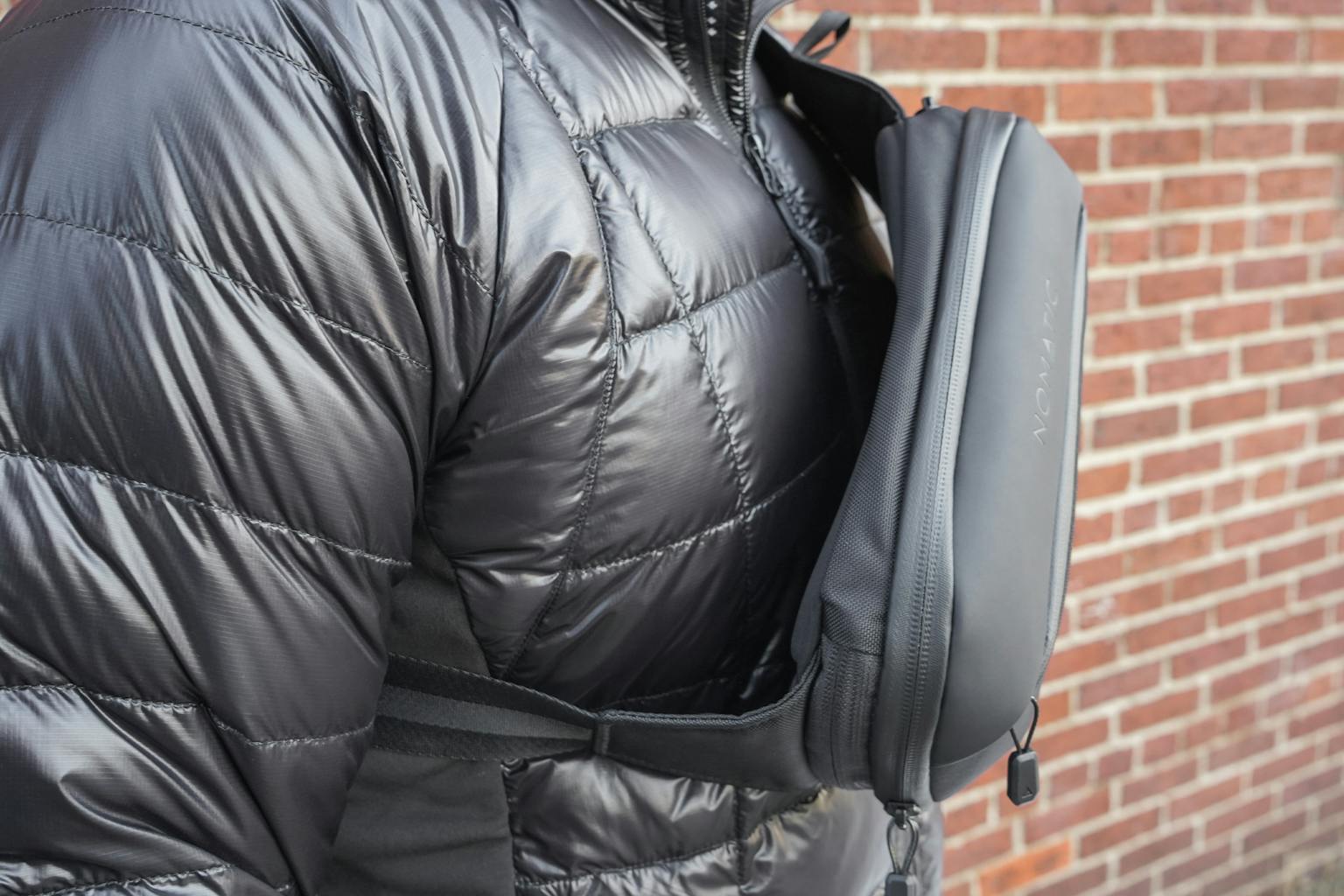 nomatic navigator sling